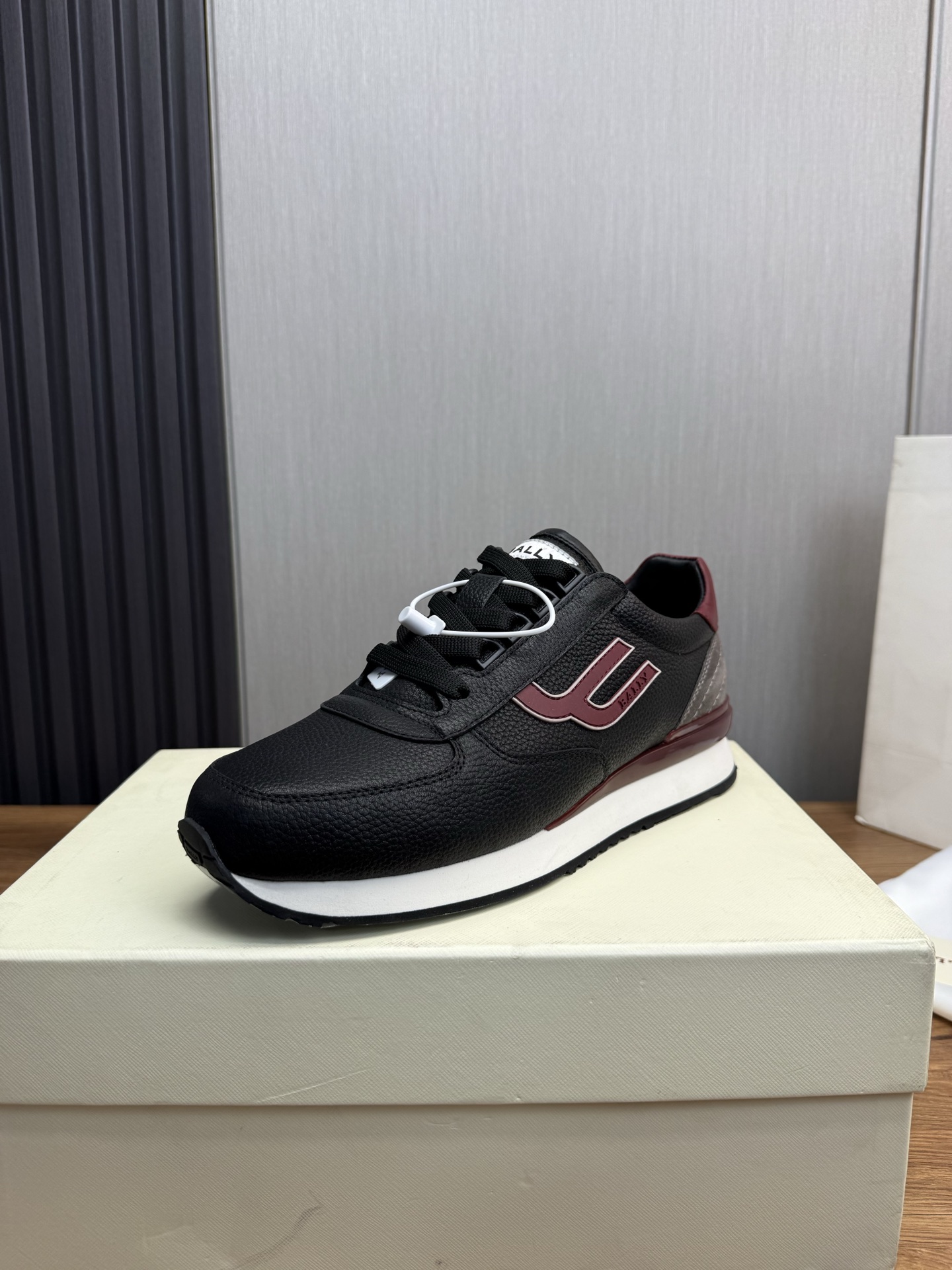Bally Men's Leather Lightweight Sneakers - Comfortable & Stylish Design 5 i1744744518963 4856 0 10