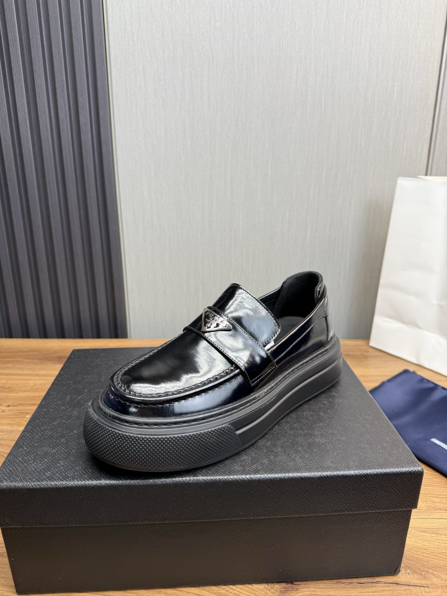 Prada Men's Leather Loafers - Business Casual Shoes Size 38-44 2 i1744830780699 2326 0 7