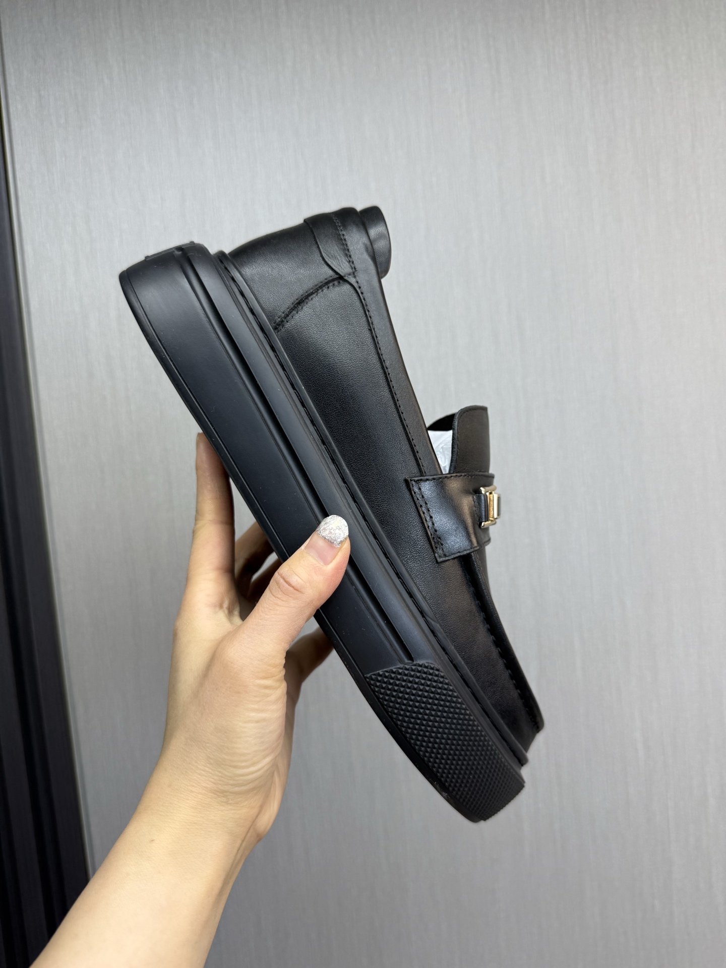 Prada Men's Leather Loafers - Business Casual, Comfortable, Durable 8 i1744830851651 3212 0 2