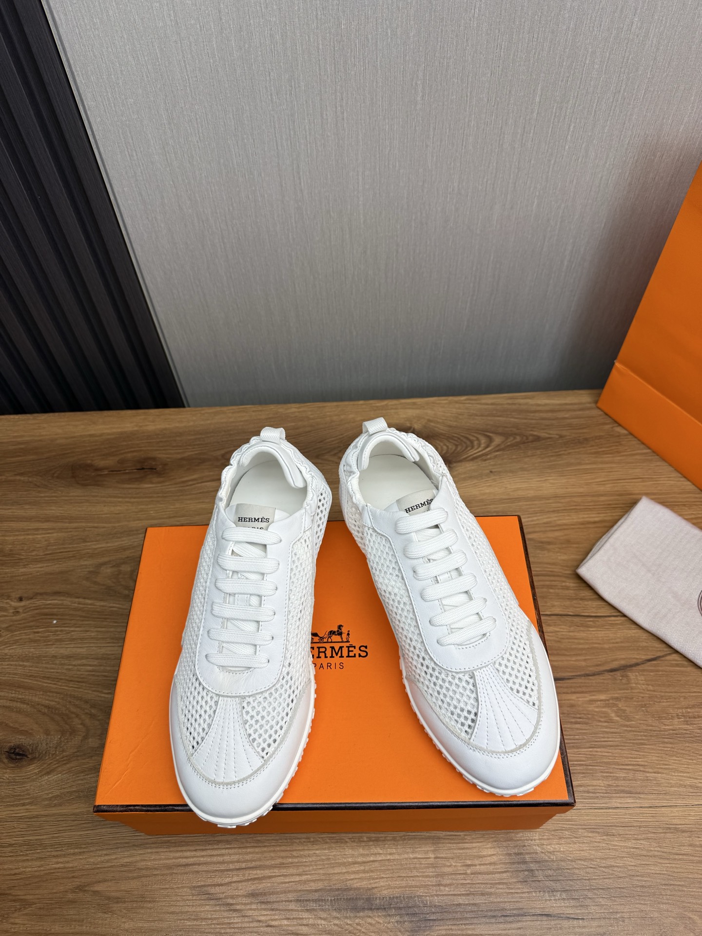 Hermes White Leather Sneakers for Men, Breathable Mesh, Lightweight Sole 3 i1745091946649 301 0 3
