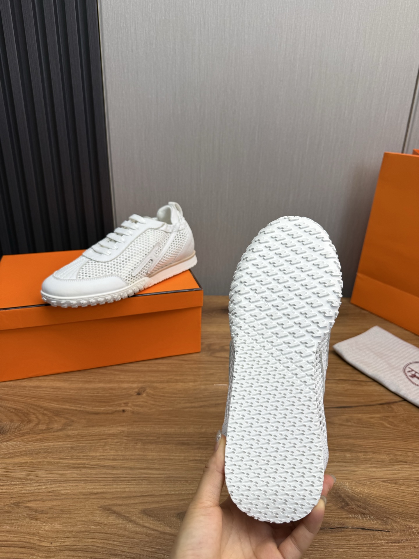 Hermes White Leather Sneakers for Men, Breathable Mesh, Lightweight Sole 12 i1745091946694 4987 0 11