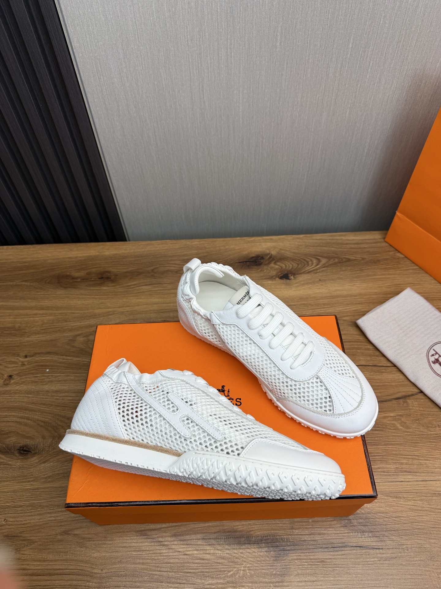 Hermes White Leather Sneakers for Men, Breathable Mesh, Lightweight Sole 7 i1745091948309 3579 0 5