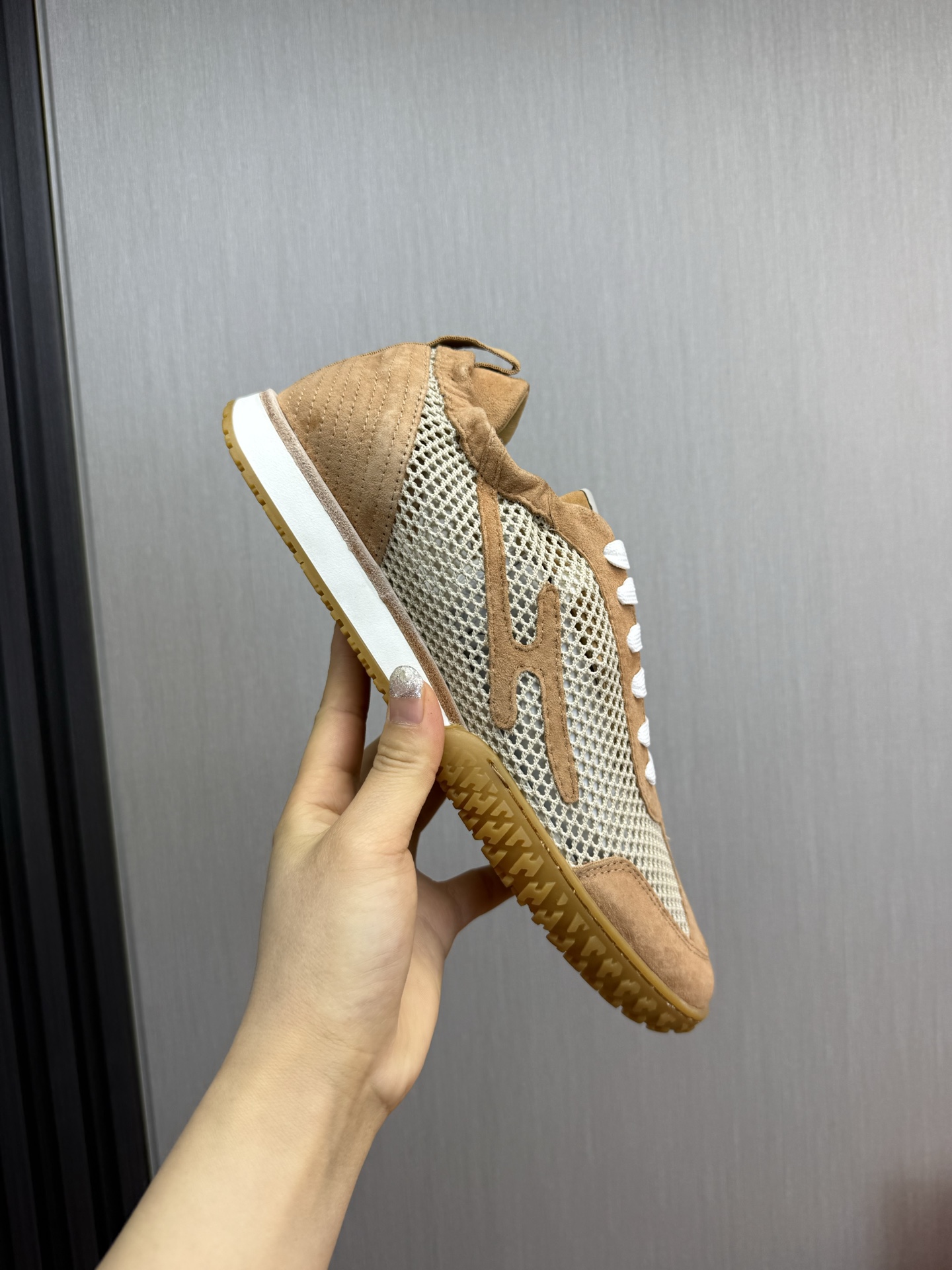 Hermes Men's Sneakers in Beige Leather and Mesh - Sizes 38-44 Available 8 i1745092081336 7214 0 1