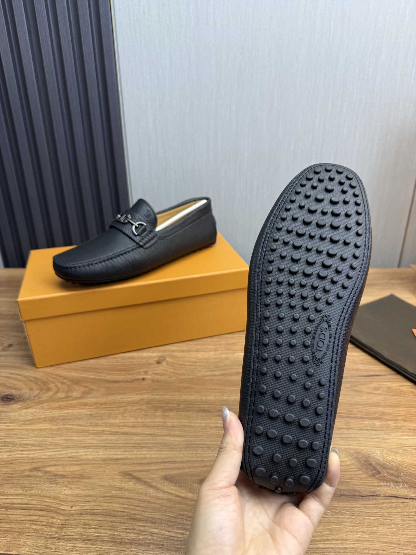 TOD'S Classic Driving Loafers: Casual, Stylish, and Comfortable Shoes 11 i1745525289677 7390 0 10