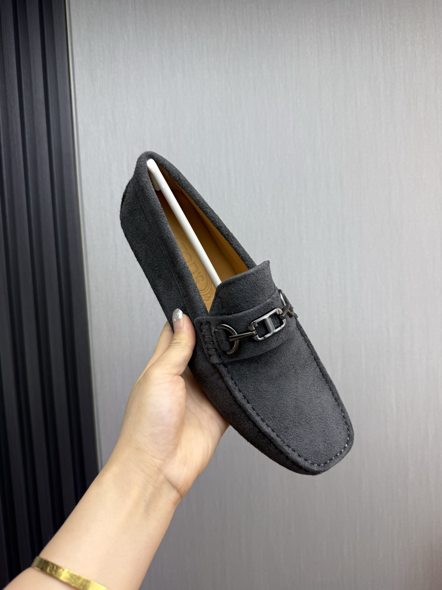TOD'S Classic Driving Moccasins: Casual, Stylish, and Comfortable Slip-Ons 9 i1745525460027 6844 0 2