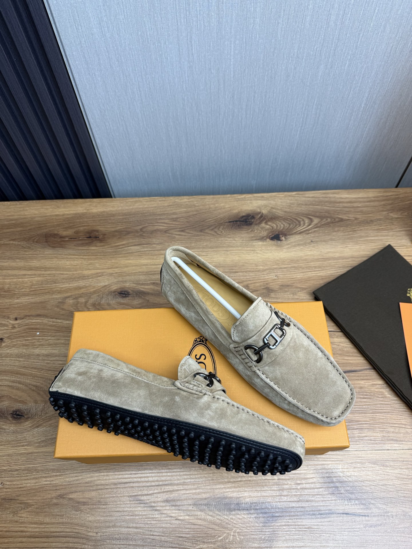 TOD'S Classic Driving Moccasins - Casual Style & Comfort, Quality Leather 7 i1745525504318 5874 0 5