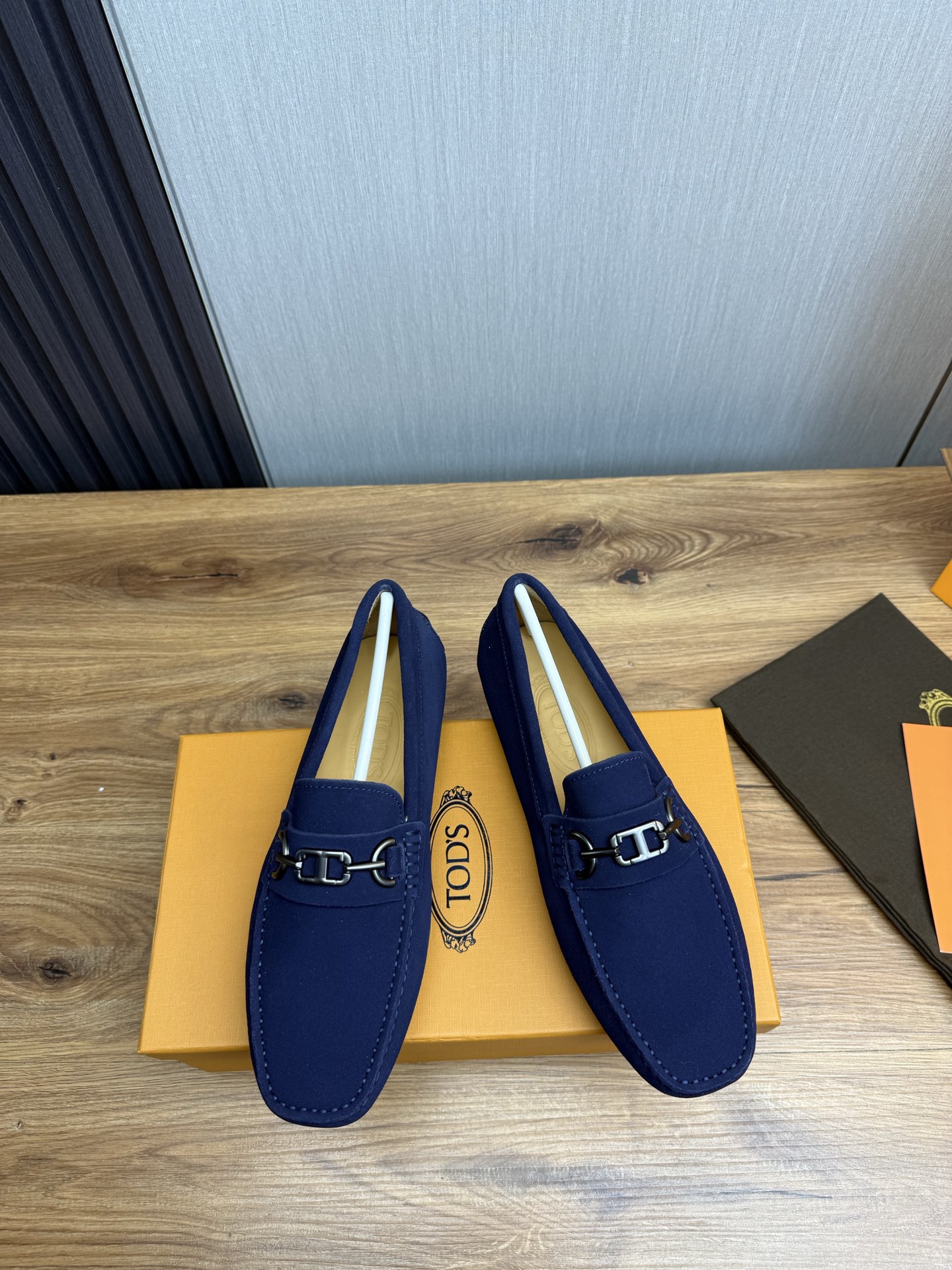 TOD'S Classic Driving Loafers - Stylish, Comfortable, and High-Quality 3 i1745525586660 6535 0 3