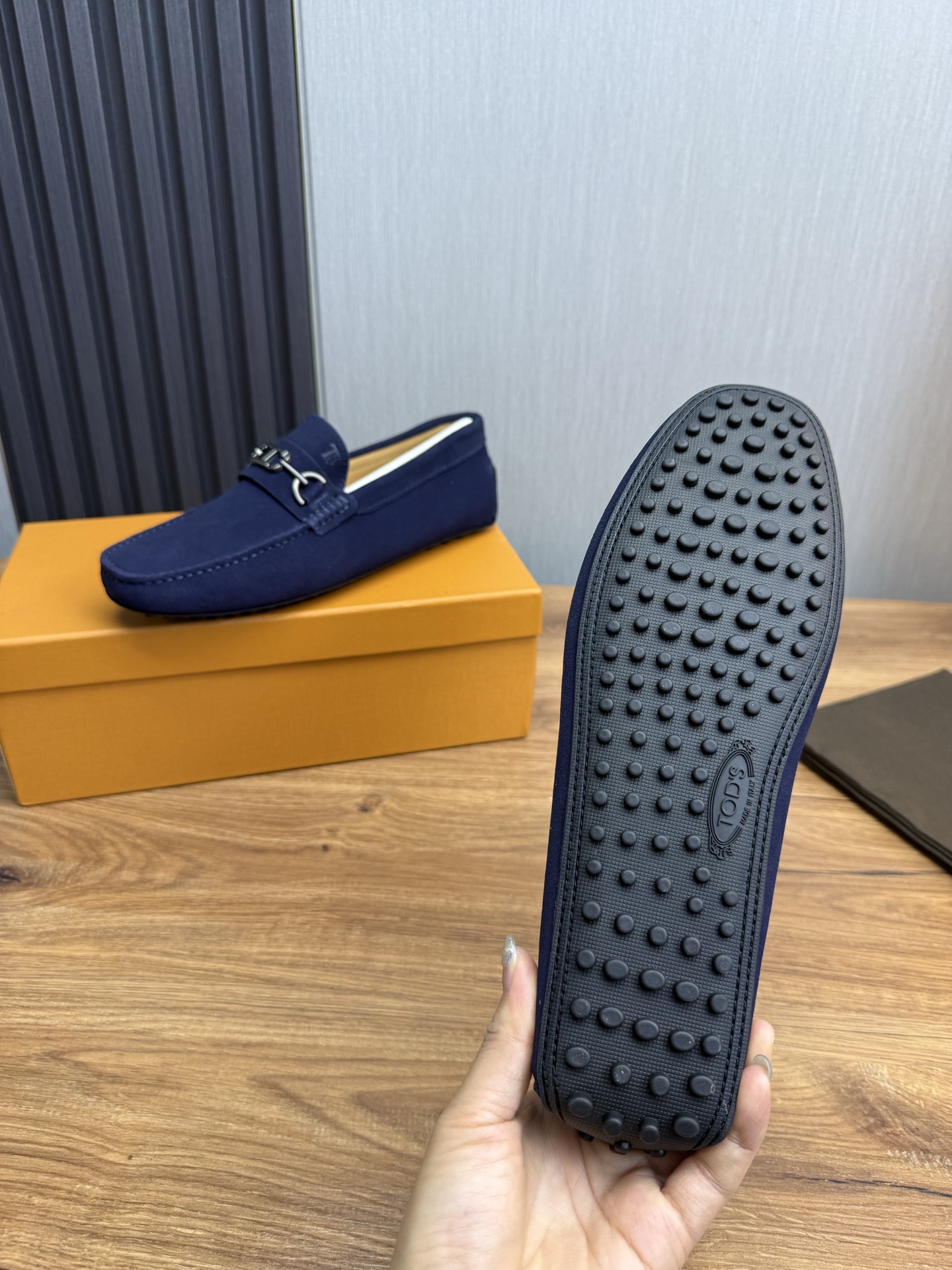 TOD'S Classic Driving Loafers - Stylish, Comfortable, and High-Quality 11 i1745525588122 2714 0 10