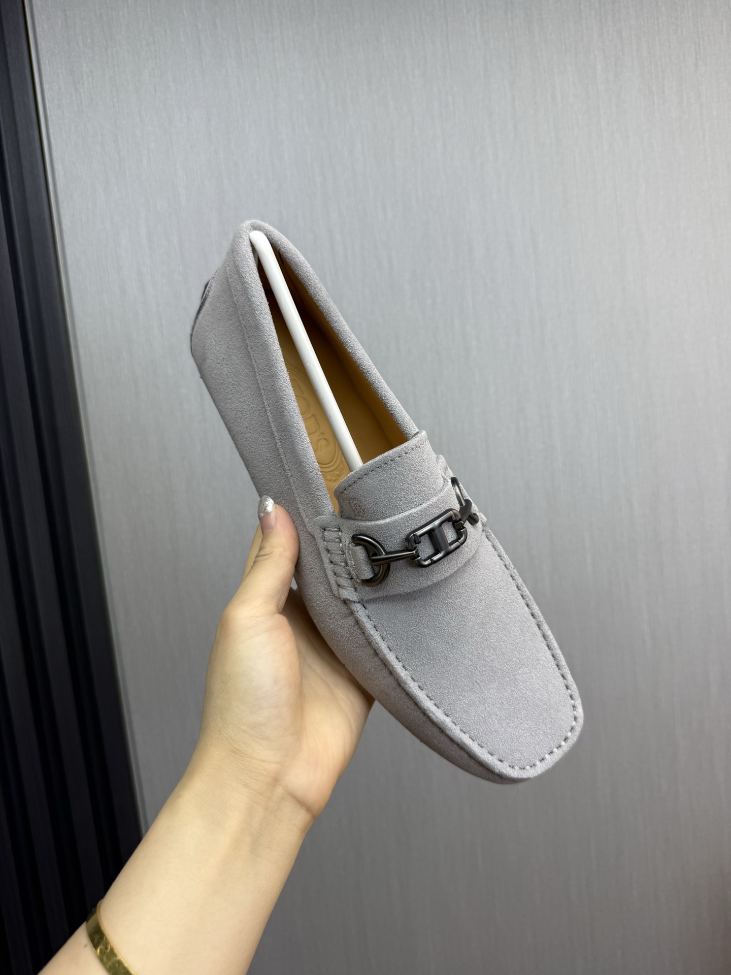 TOD'S Classic Driving Moccasins - Casual, Stylish, and Comfortable 9 i1745525625125 6477 0 1