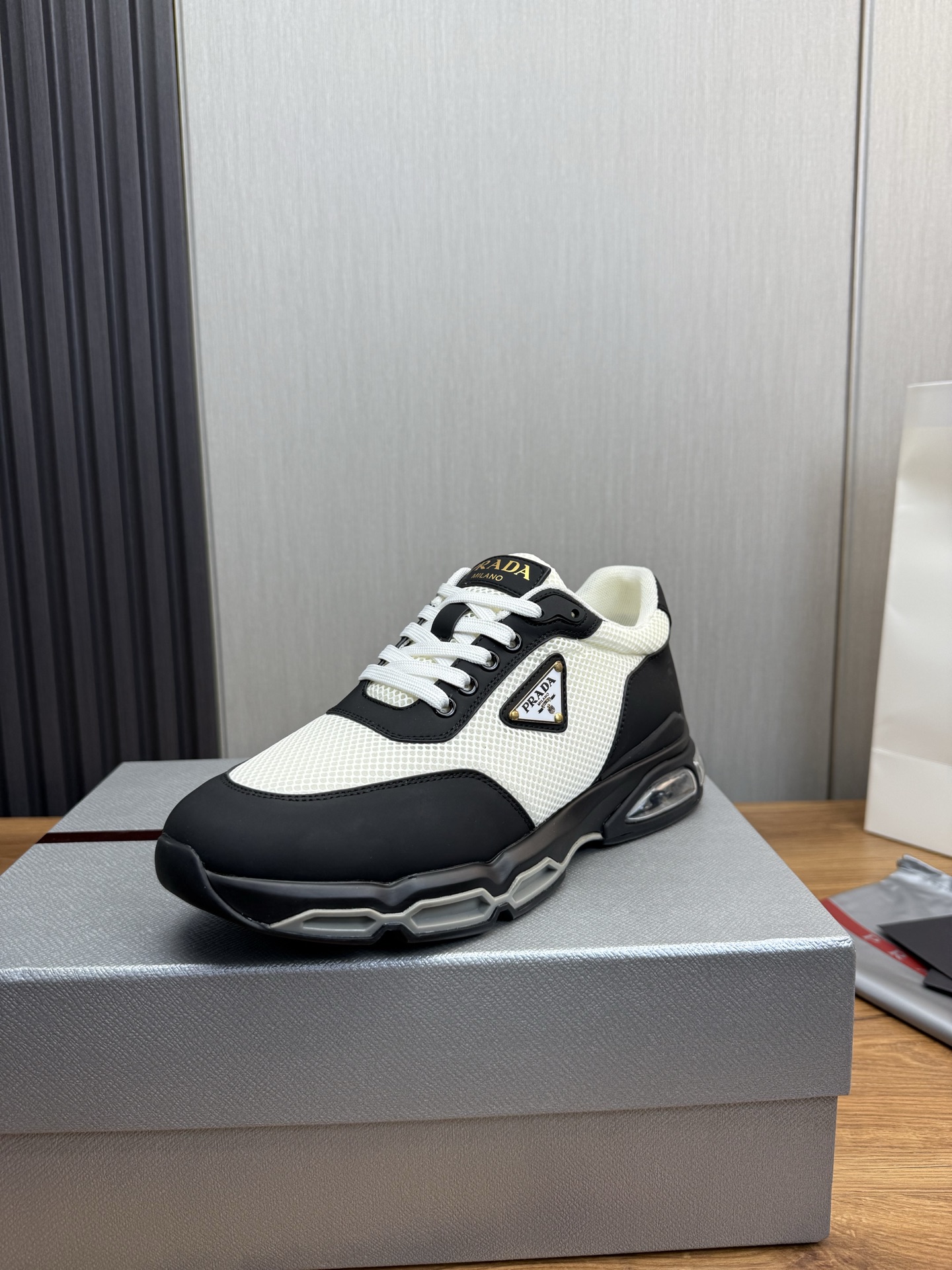 NO:283265,【PRADA Prada】The men's shoes counter hits, high-quality shipping official website synchronizes the original cowhide with mesh   cowhide inner, 1 to 1 replica, original air cushion original bottom, 38-45 (45 custom made), prada, prada, cowhide19860909【PRADA普拉达】男鞋专柜爆款,高品质出货官网同步 原版牛皮配网面 牛皮内里,1比1复刻 ,原厂气垫原版底,38-45（45订做）,,prada,prada,cowhide,Men's shoes