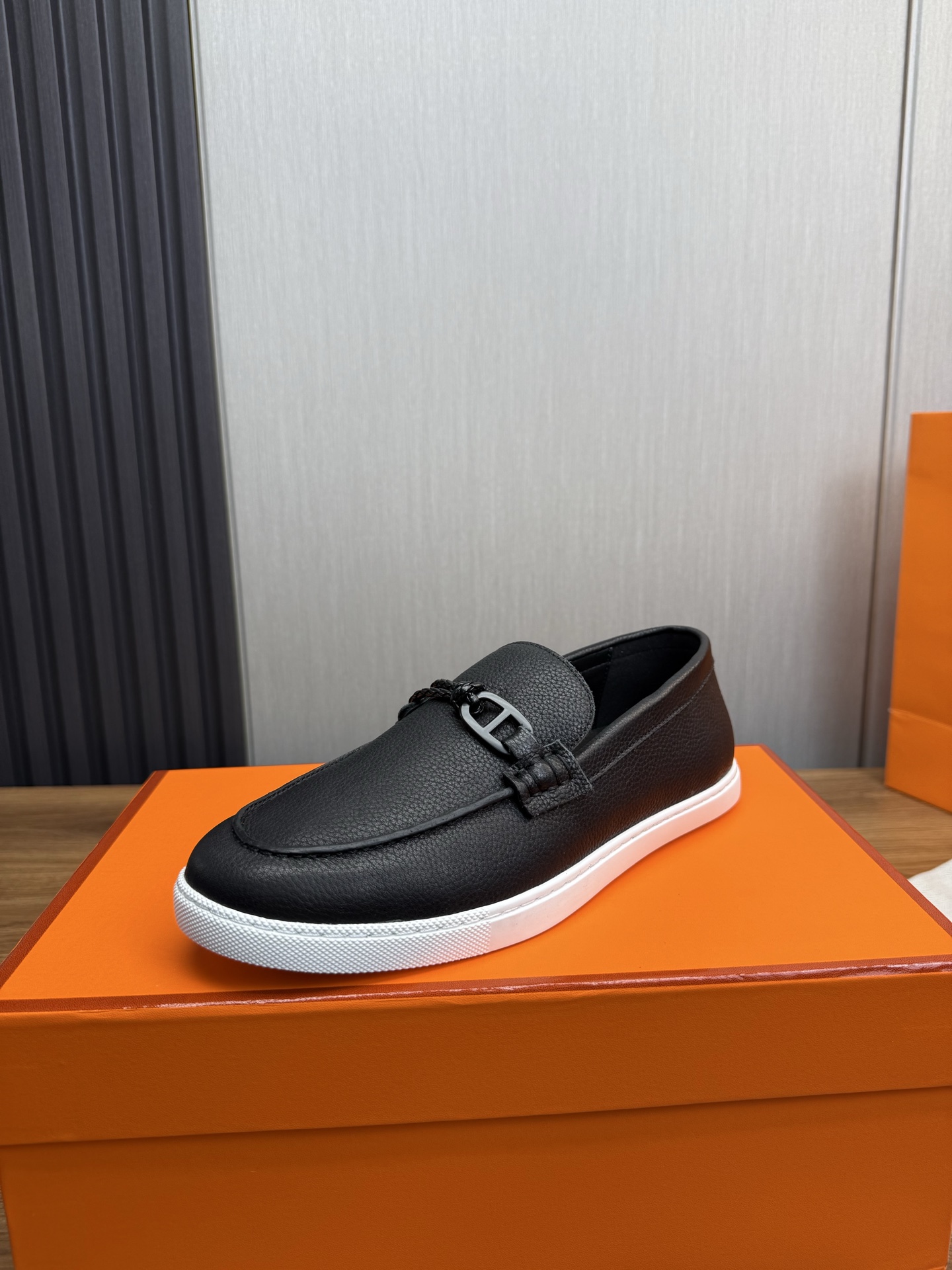 Hermes Men's Black Leather Loafers with Lightweight Sole, Size 38-44 2 i1746386133505 4155 0 0
