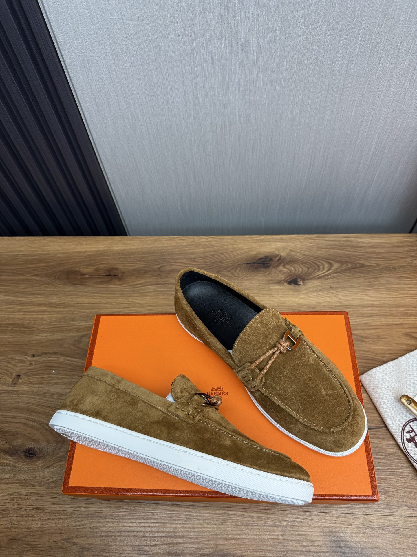 Hermes Men's Suede Loafers with Iconic Buckle - Stylish Comfort 7 i1746386283768 6121 0 5