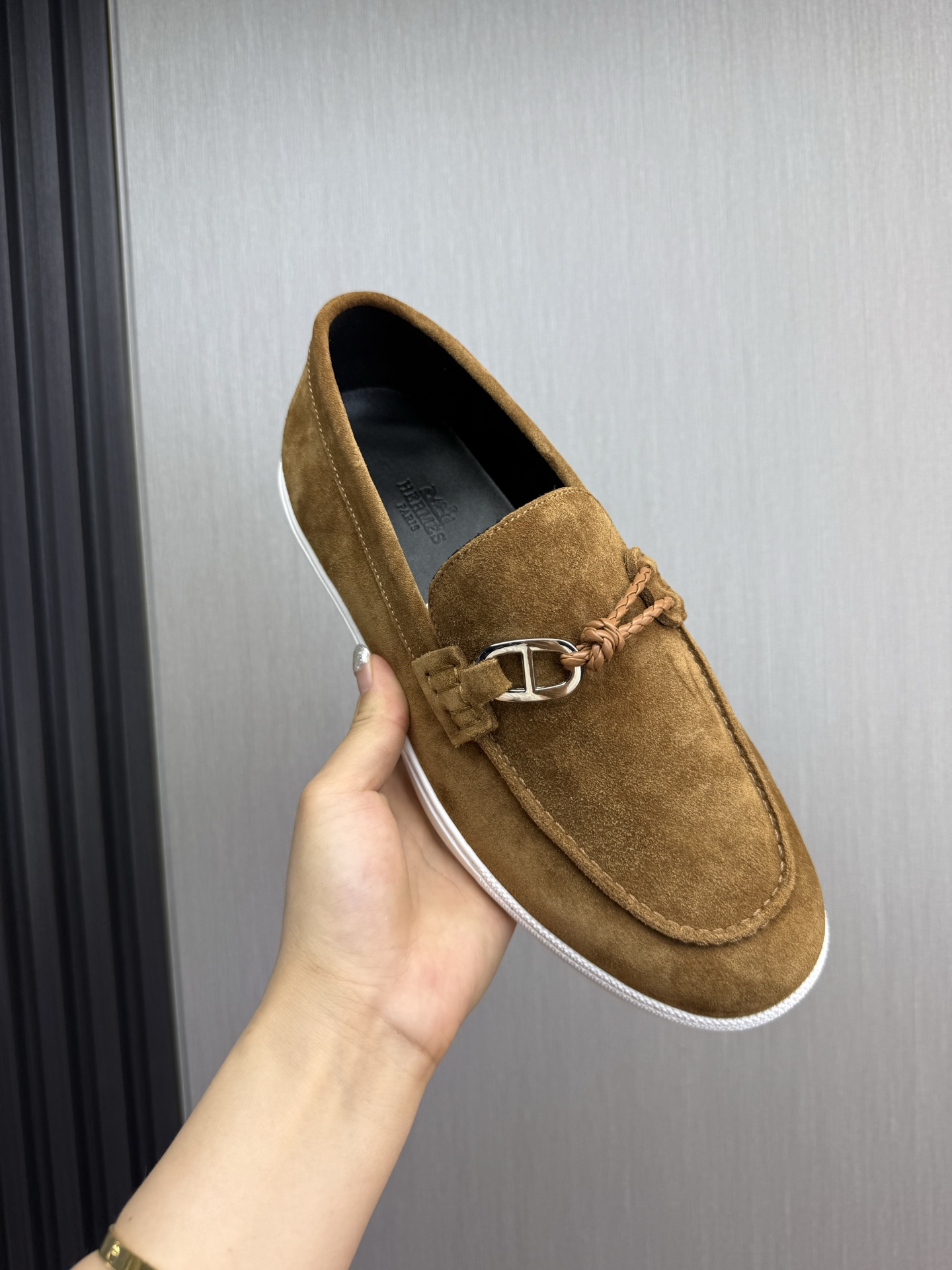 Hermes Men's Suede Loafers with Iconic Buckle - Stylish Comfort 9 i1746386283808 7082 0 2