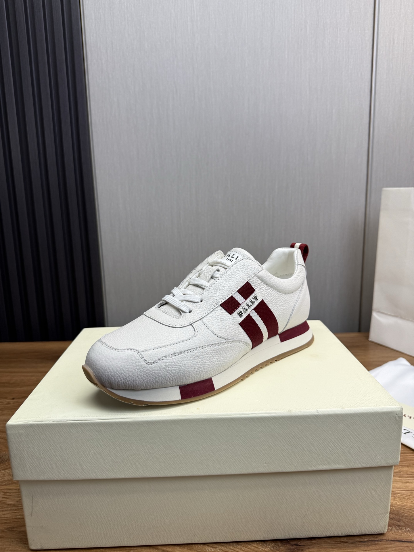 NO:351350,Bally-Bally's original new product series, shipped 1:1 high-end cowhide + cowhide inner lining, original anti-slip lightweight foamed bottom 38-45 (38.45 customized),,bally,cowhide19860909巴利-Bally家原单新品系列,1:1出货 高档牛皮+牛皮内里,原版防滑轻便发泡大底38-45（38.45订做）,,bally,cowhide,Men's shoes