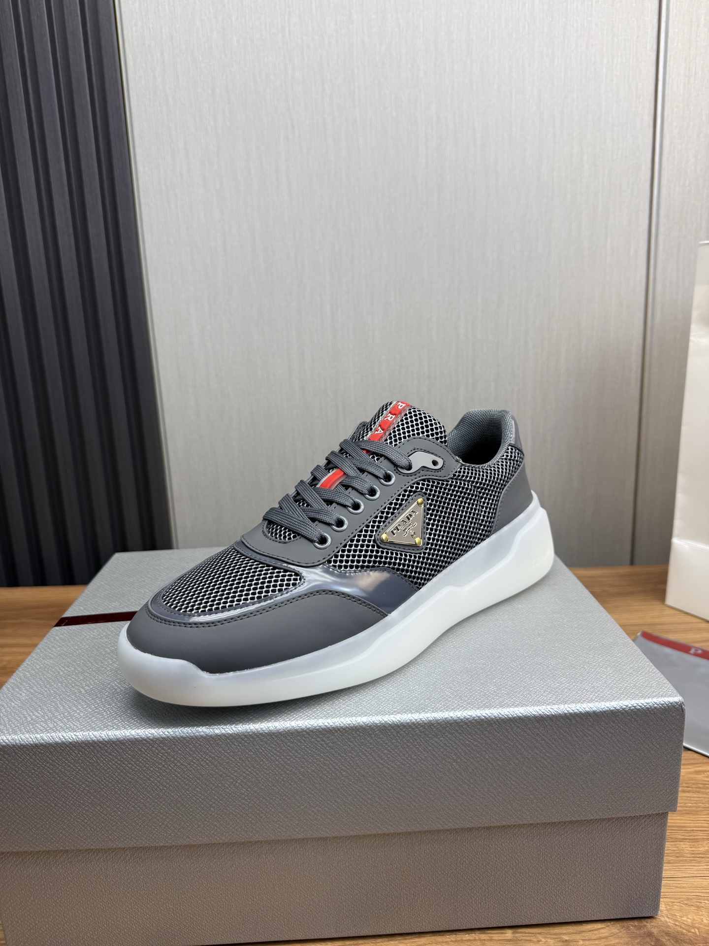 NO:351838,【PRADA Prada】The official website synchronizes the new model, high-quality shipping hot-selling products, original cowhide + cowhide inner, 11 replica, original original bottom, 38-45 (male 45 custom made without return or exchange),, prada, prada, cowhide19860909【PRADA普拉达】官网同步新款,高品质出货爆款热卖 原版牛皮+牛皮内里,11复刻 ,原厂原版底,38-45（男45定做不退换）,,prada,prada,cowhide,Men's shoes