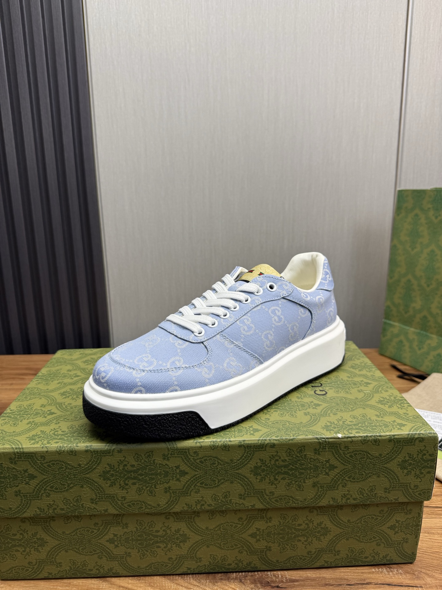 NO:354548,GUCC*—Guqi. High-version counters are available simultaneously. Men's new board shoes, imported brand fabrics on the upper; 