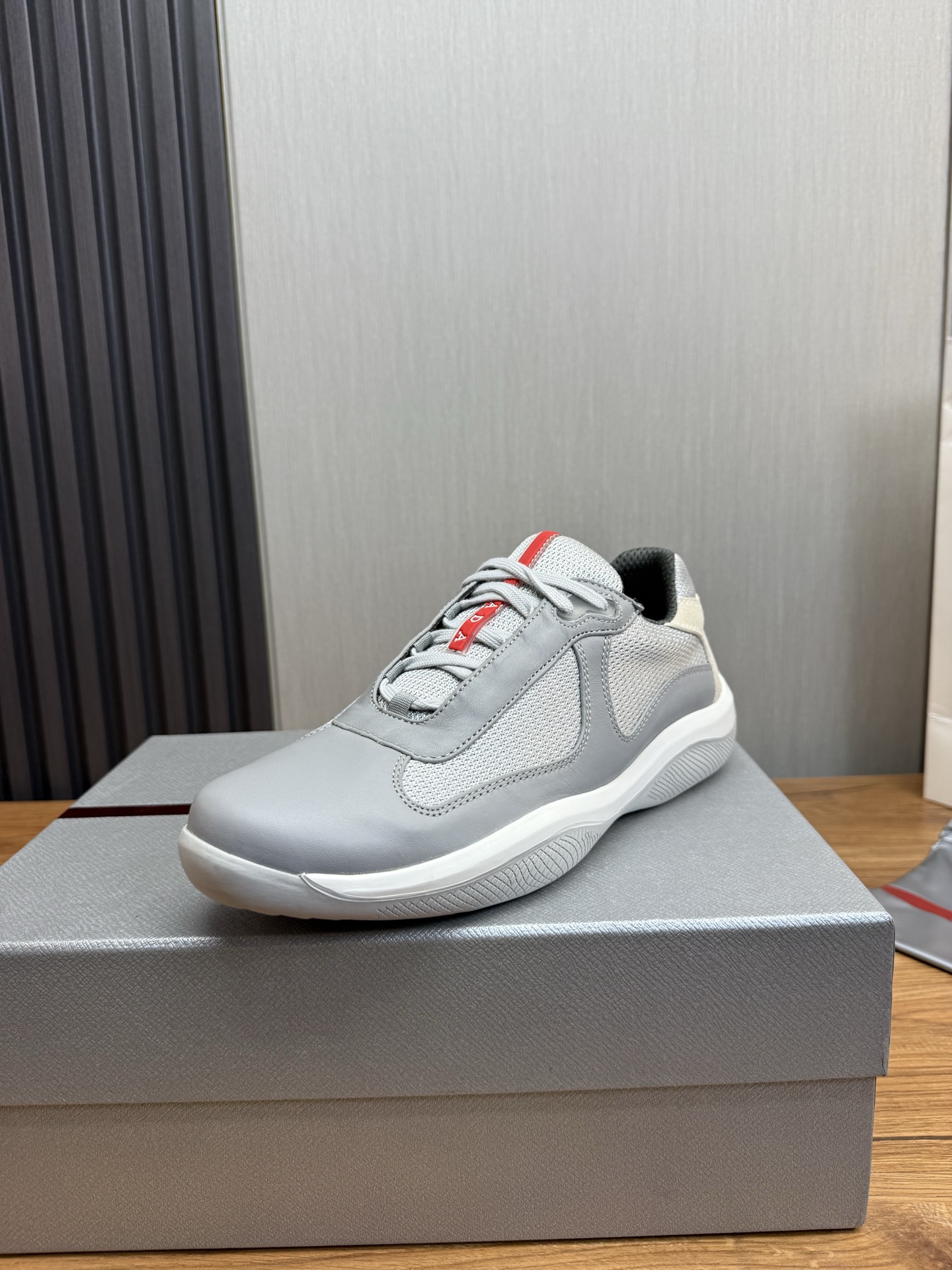 NO:344329,【PRADA Prada】 Men's shoes counter hit, official website synchronization, 1 high-quality shipment original cowhide upper + cowhide inner, 11 replica, original original bottom, 38-45 (45 custom made without return or exchange), prada, prada, cowhide19860909【PRADA普拉达】男鞋专柜爆款,官网同步,1高品质出货原版牛皮鞋面+牛皮内里,11复刻 ,原厂原版底,38-45（45定做不退换）,,prada,prada,cowhide,Men's shoes