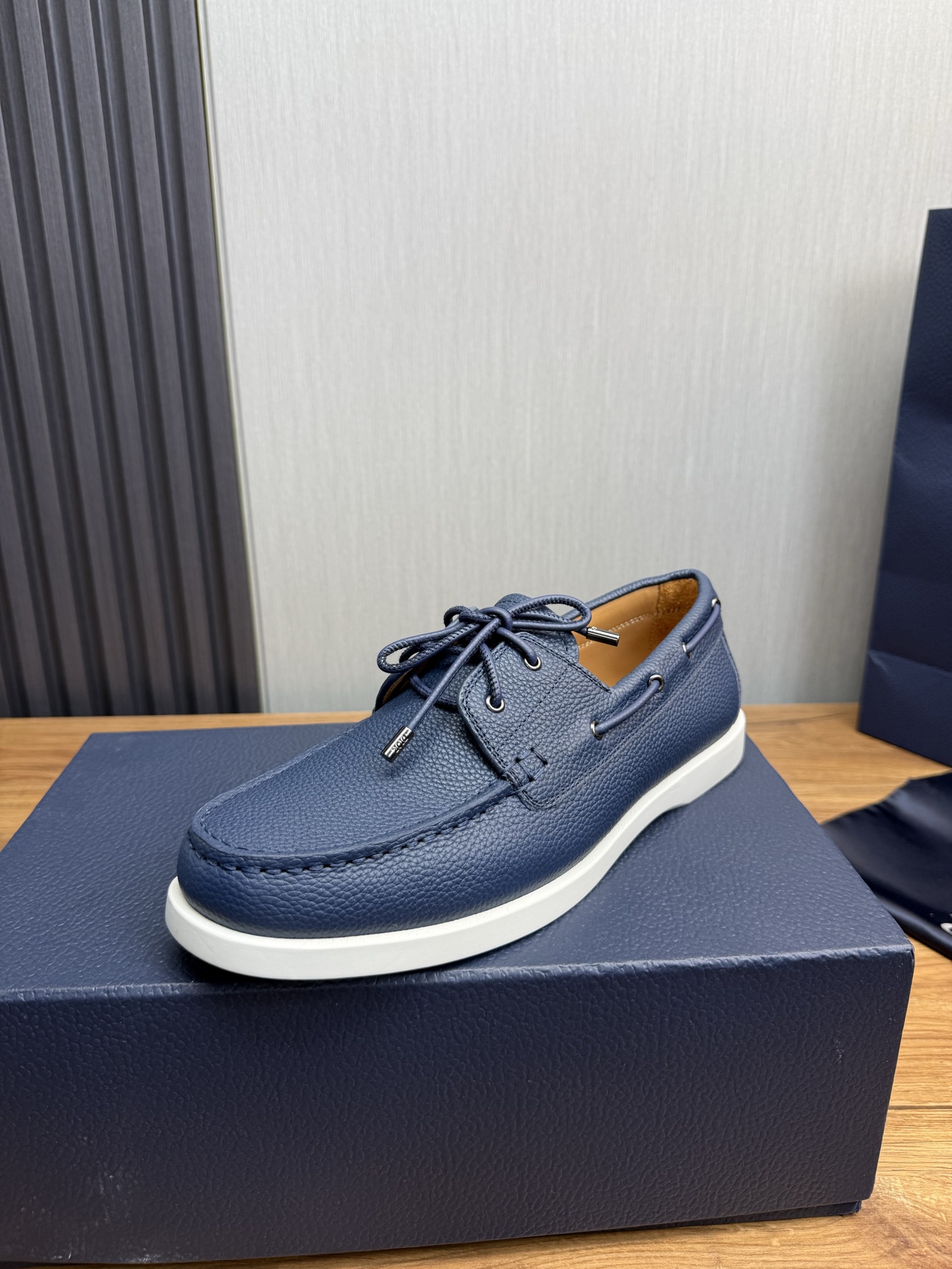 NO:345750,【Dior Dior】 Men's official website na hot-selling imported cowhide + cowhide inner lining. Original rubber wear-resistant large sole. High-quality shipment code 38-44, (45 customized),,dior,dior,cowhide19860909【Dior 迪奥】男士官网na爆款热卖进口 牛皮+牛皮内里.原版橡胶耐磨大底.高品质出货码数38-44,（45订做）,,dior,dior,cowhide,Men's shoes