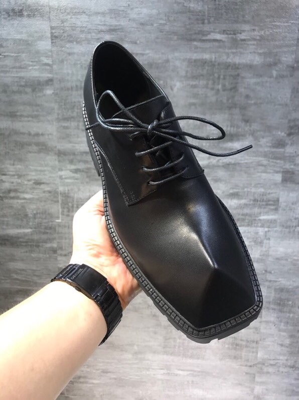 NO:558017,High version of the original developed Rhino Derby 2025 Balenciaga Triple-s Balenciaga - the world's most popular fashion shoe, original outsole molding, original exclusive 1:1 molding of rhinoceros horns, heavy craftsmanship upper made of imported calfskin official website synchronization, lining cowhide leather foot pads men's 39-46 size, matching cloth bag handbag certificate complete, balenciaga, balenciaga, cowhide19860909高版本原版开发犀牛德比2025Balenciaga Triple-s 巴黎世家-全球最火爆时尚潮鞋,原版大底开模,犀牛角原版独家1:1开模,重工艺鞋面选用进口小牛皮官网同步,内里牛皮垫脚牛皮 男39-46码数,配套布袋 手提袋合格证齐全,,balenciaga,balenciaga,cowhide,Men's shoes