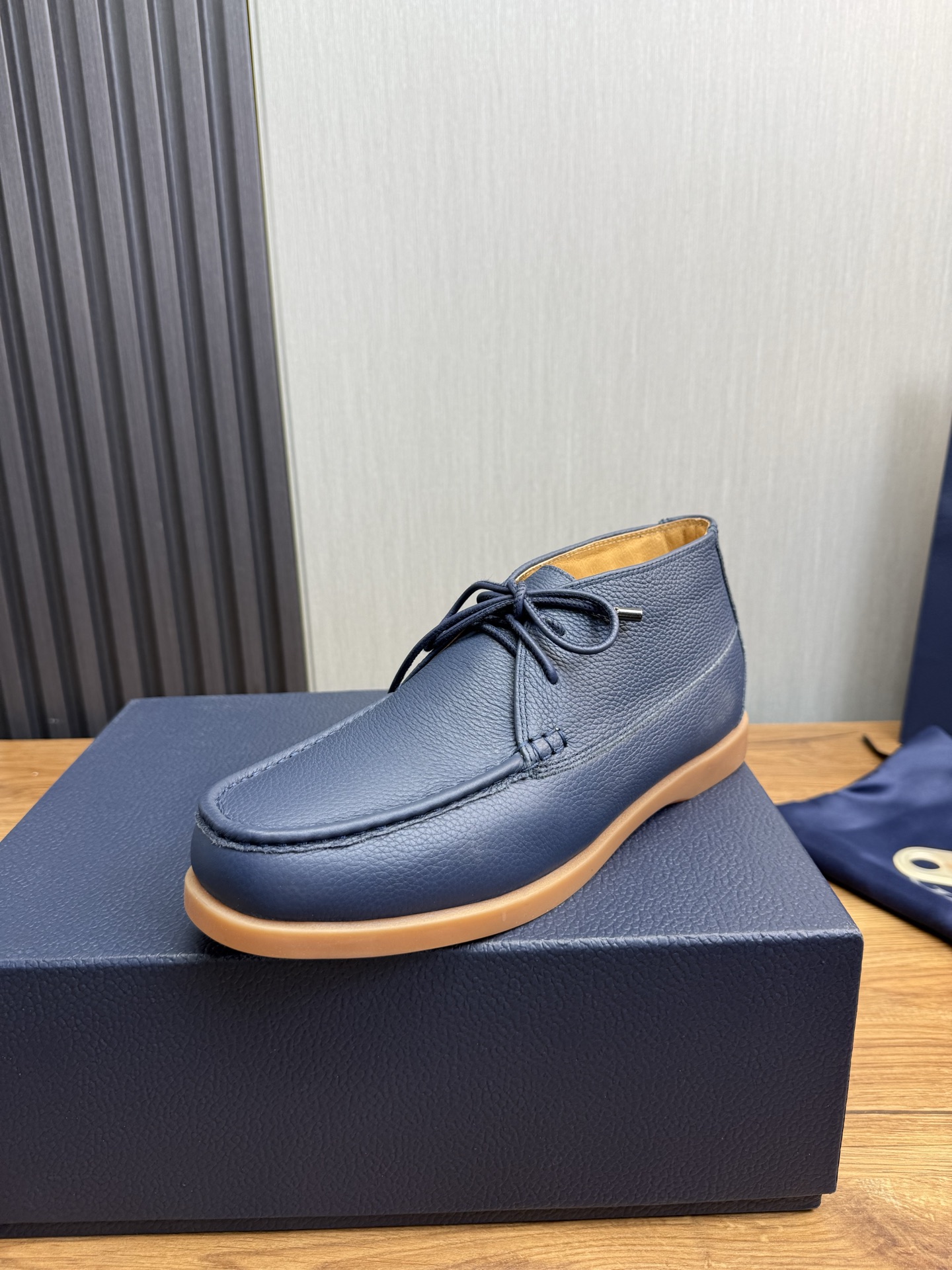 NO:620864,Leather and wool [Dior Dior] Men’s official website na hot selling imported cowhide + cowhide lining. Original rubber wear-resistant outsole. High-quality shipping code number 38-44, (45 customized),, dior, dior, cowhide19860909皮里.毛里【Dior 迪奥】男士官网na爆款热卖进口 牛皮+牛皮内里.原版橡胶耐磨大底.高品质出货码数38-44,（45订做）,,dior,dior,cowhide,Men's shoes