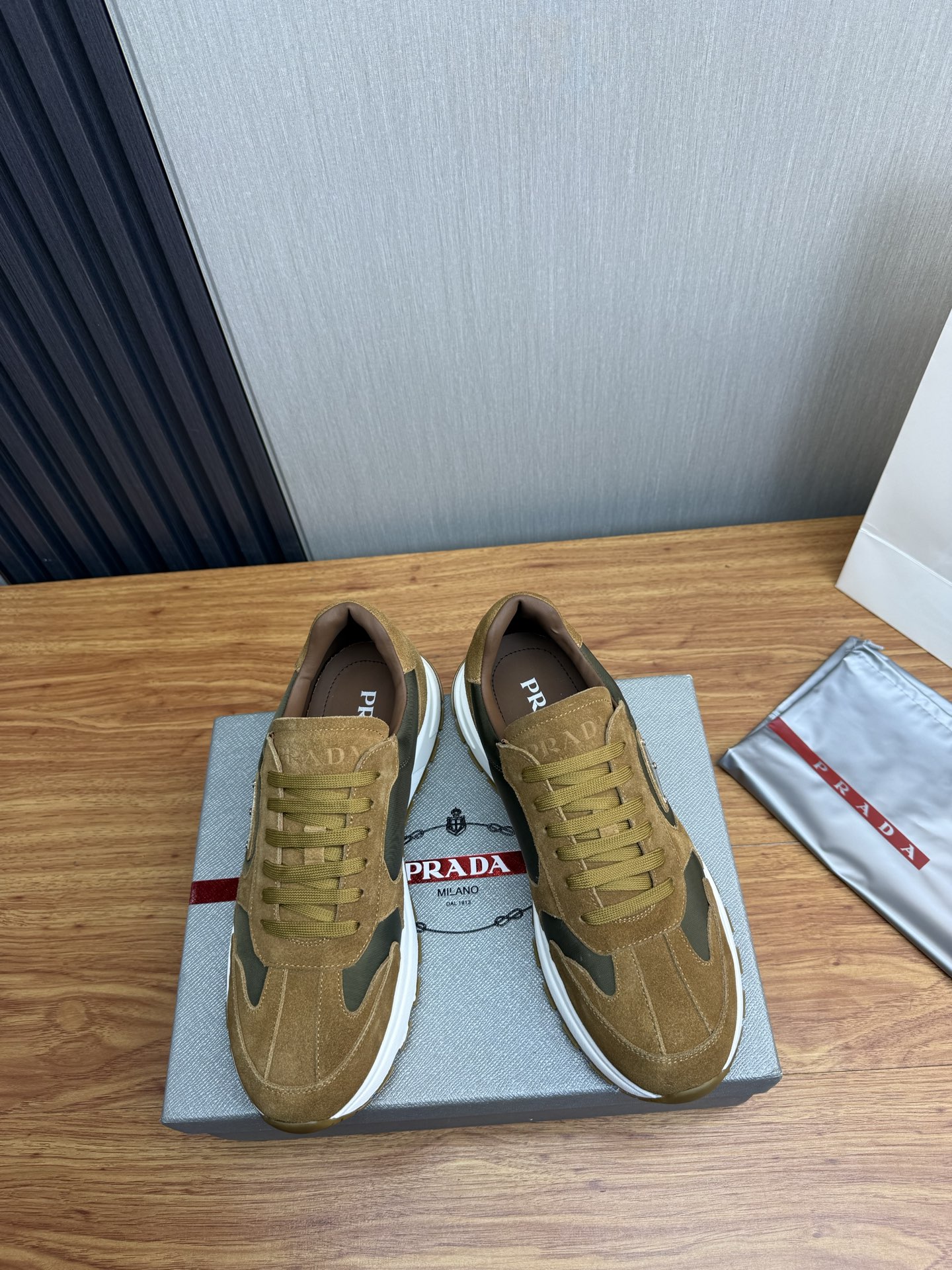 Prada Style Leather Men's Shoes Lookbook Reference image 2