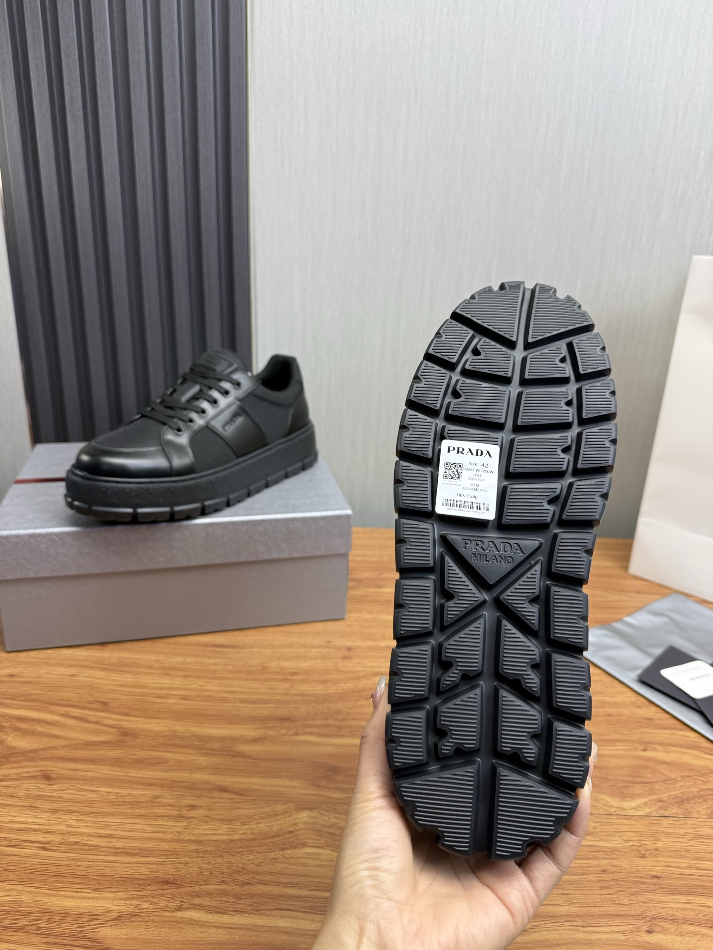 Prada Style Leather Men's Shoes style reference detail image 9 from source 782052
