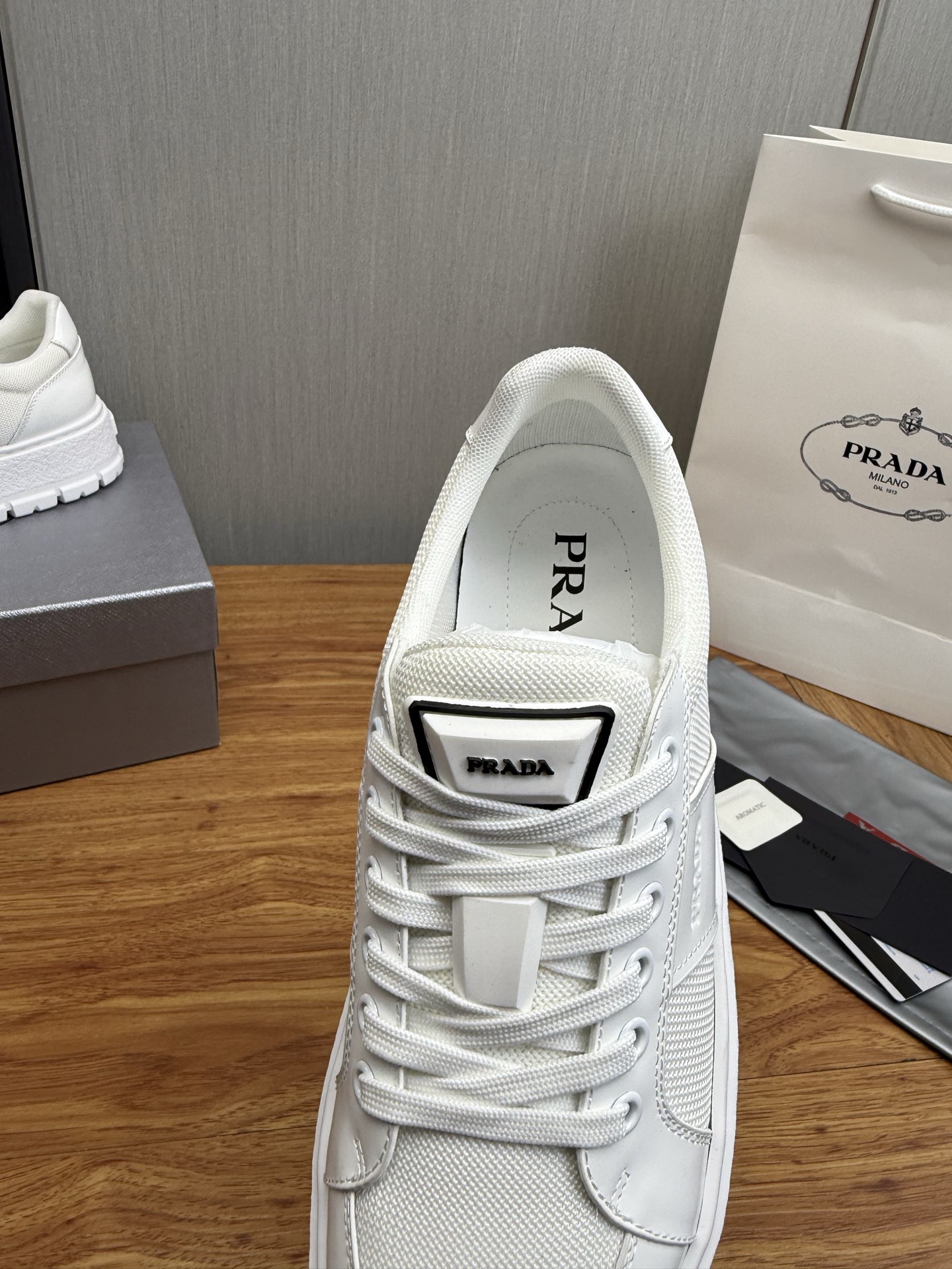 Prada Style Leather Men's Shoes style reference detail image 8 from source 782053