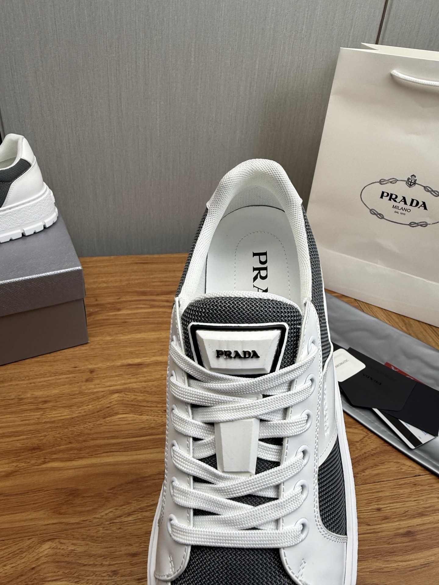 Prada Style Leather Men's Shoes style reference detail image 9 from source 782055