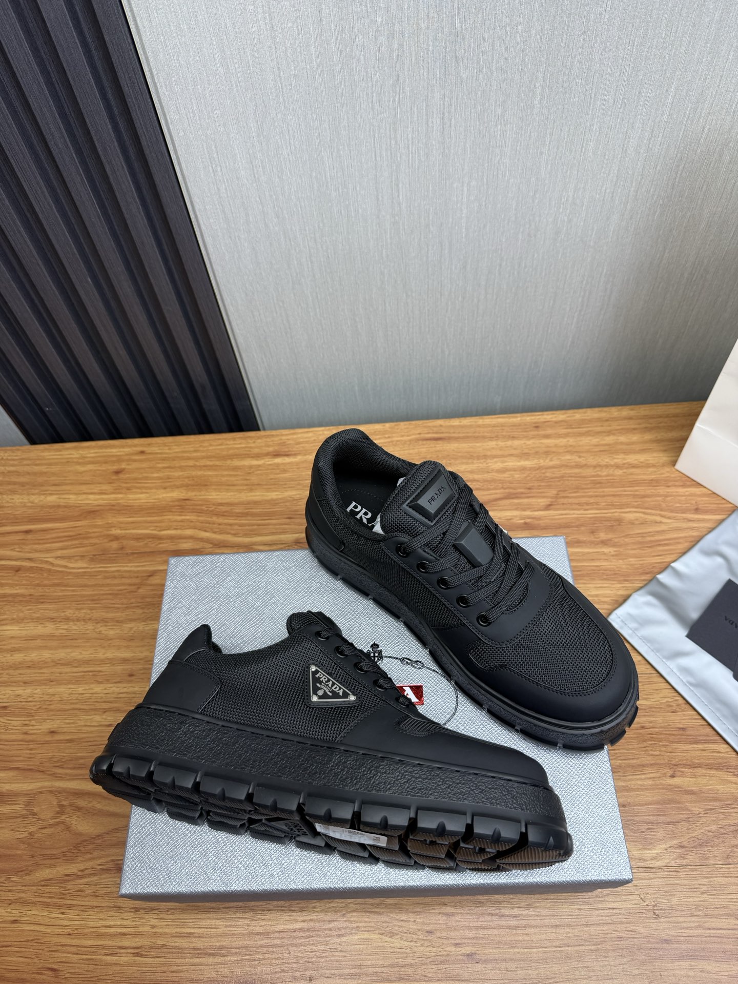 Prada Style Leather Men's Shoes style reference detail image 6 from source 782056