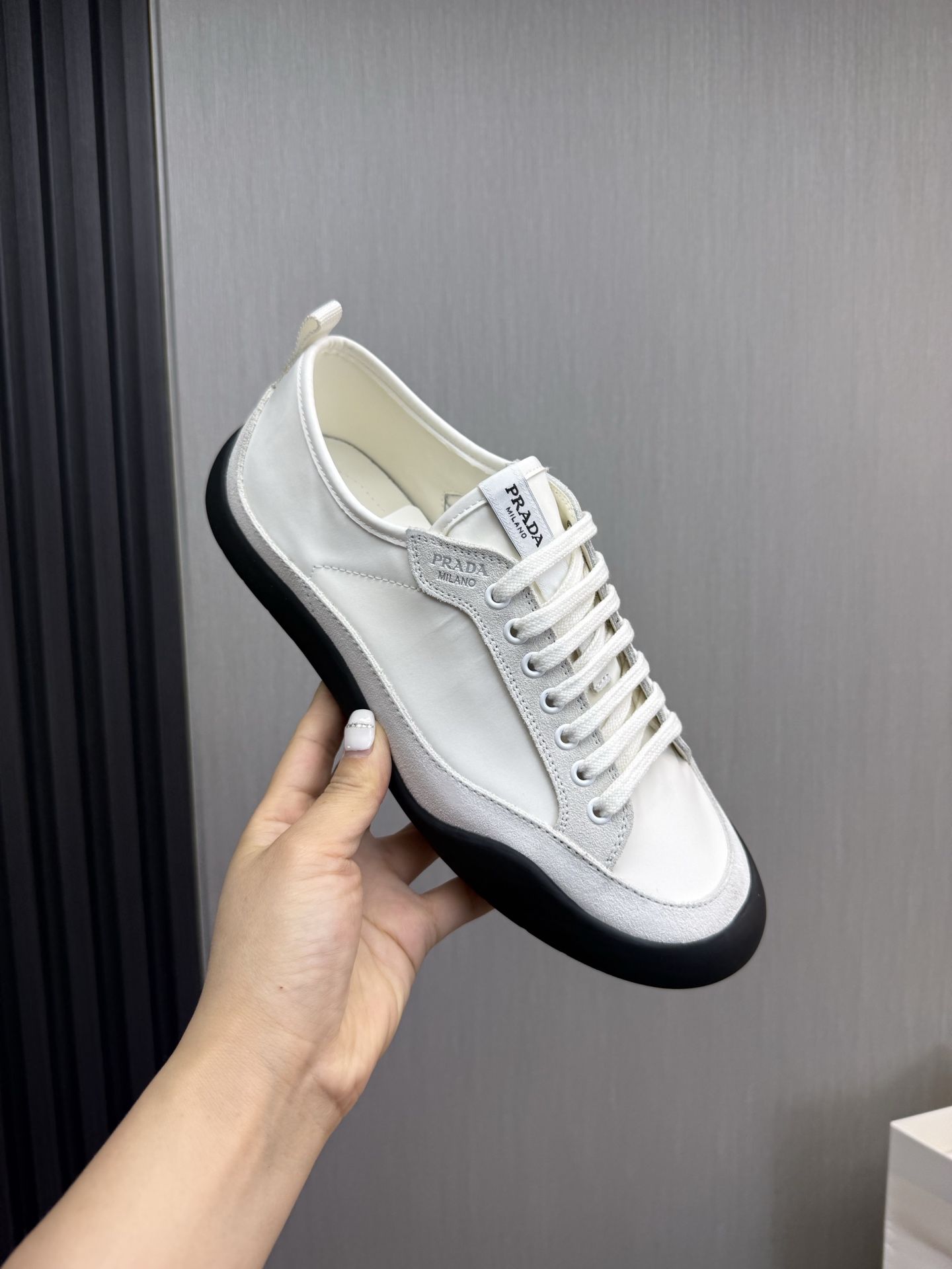 Prada Style Leather Men's Shoes style reference detail image 8 from source 782000