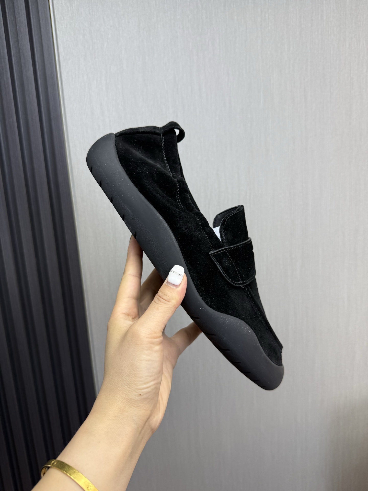 Prada Style Leather Men's Shoes style reference detail image 7 from source 782004