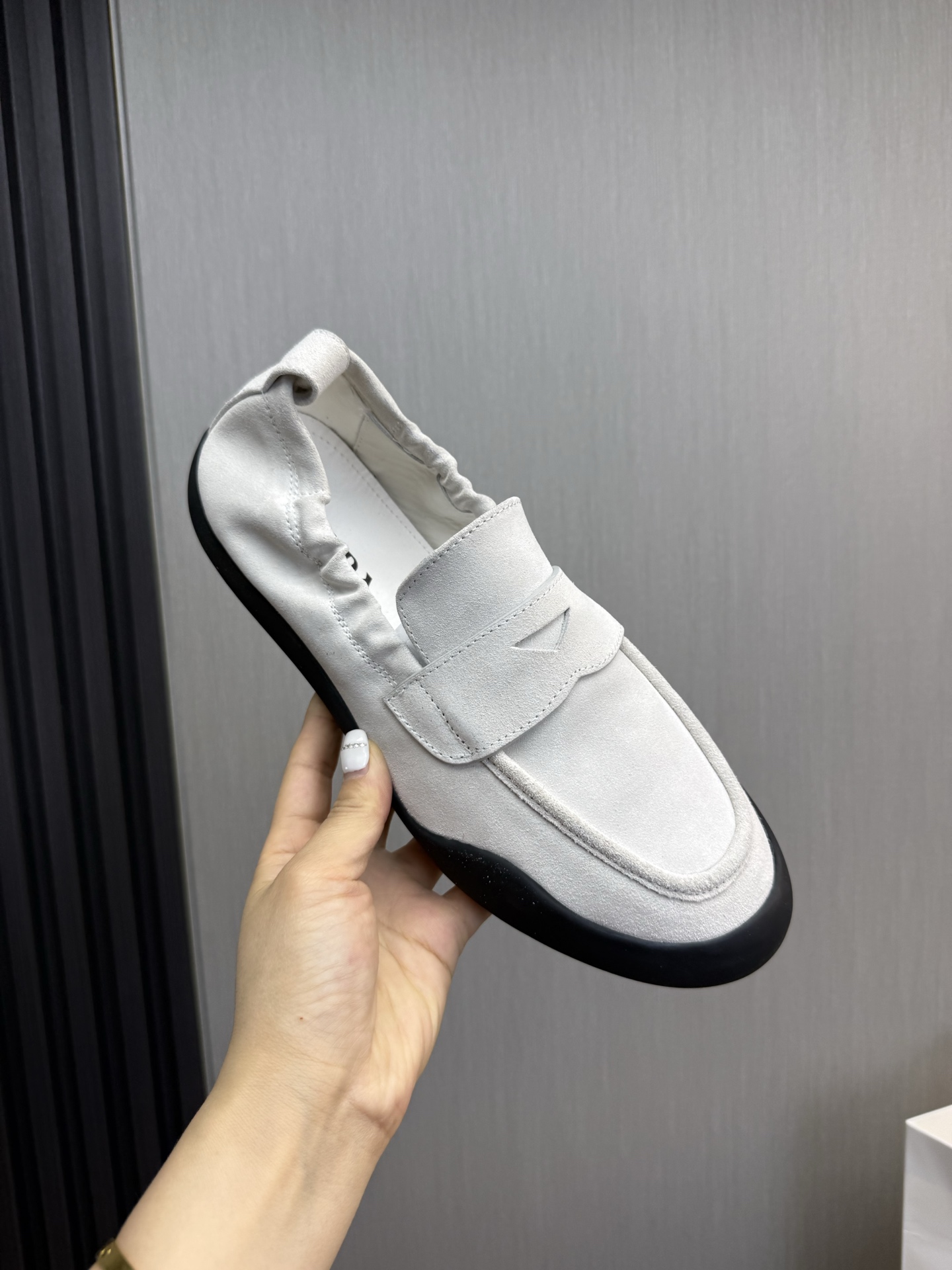 Prada Style Leather Men's Shoes style reference detail image 8 from source 782005