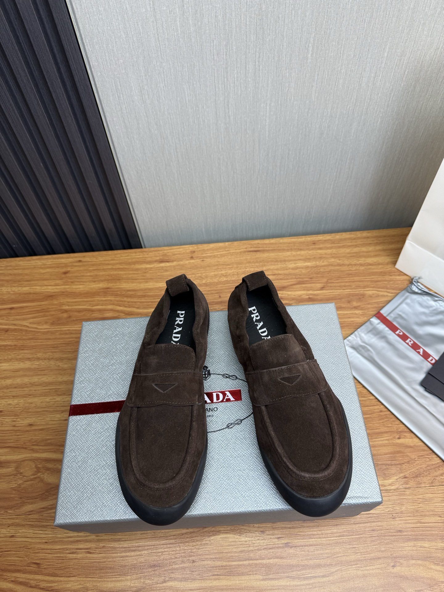 Prada Style Leather Men's Shoes Lookbook Reference image 2