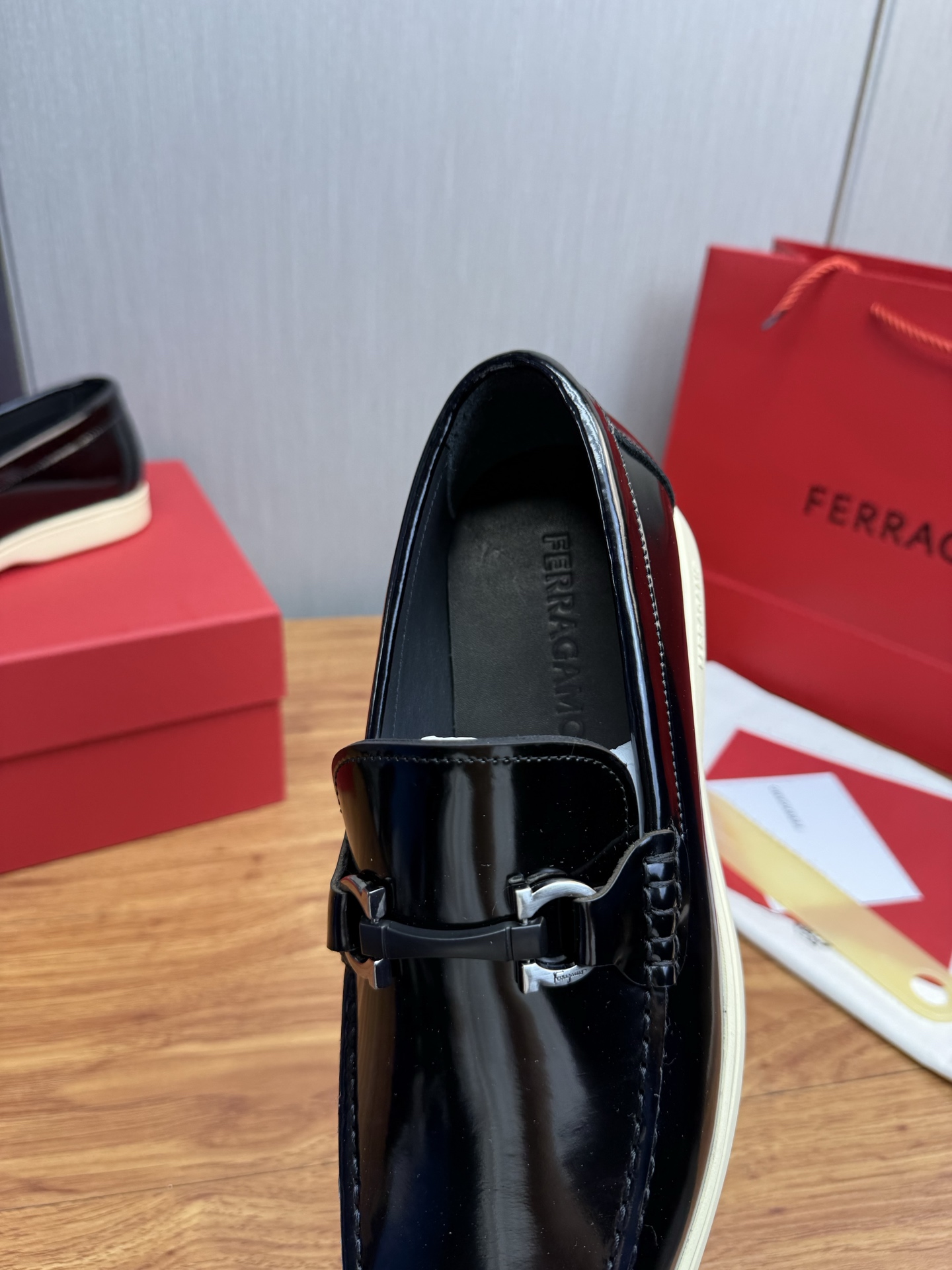 Ferragamo Style Leather Men's Shoes Men's Shoes Men's Shoes detail image 9 from source 783470