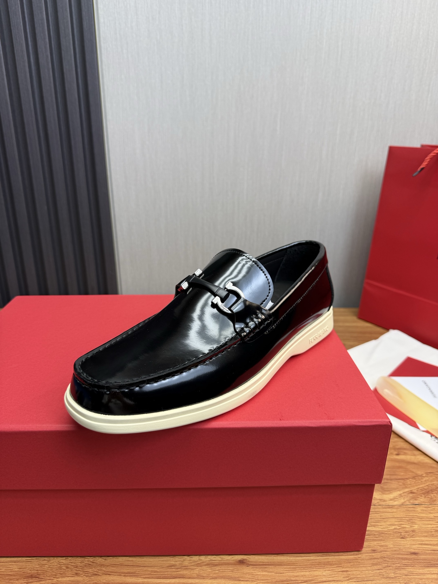 Ferragamo Style Leather Men's Shoes Men's Shoes Men's Shoes detail image 4 from source 783470