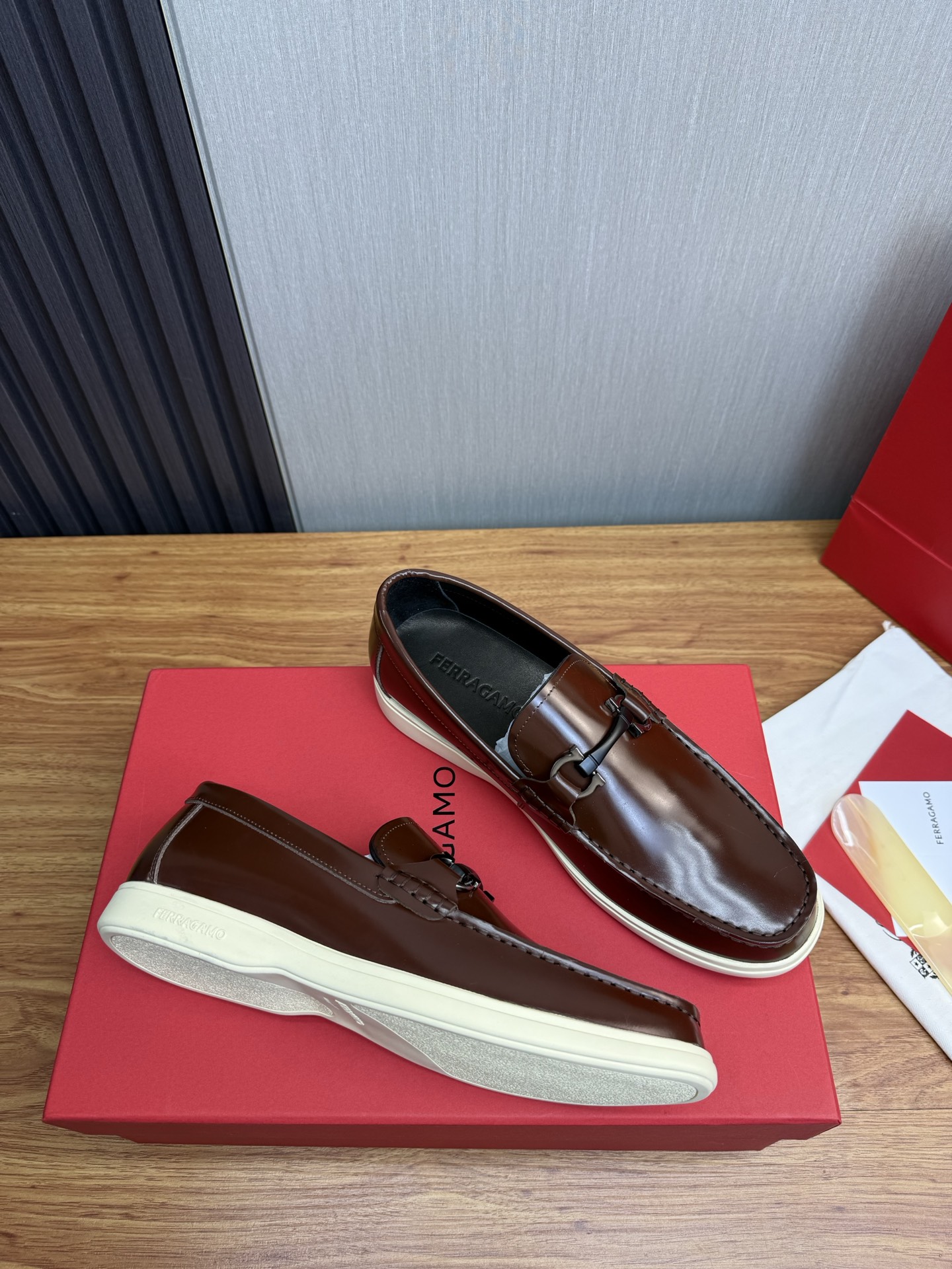 Ferragamo Style Leather Men's Shoes Men's Shoes Men's Shoes detail image 6 from source 783471