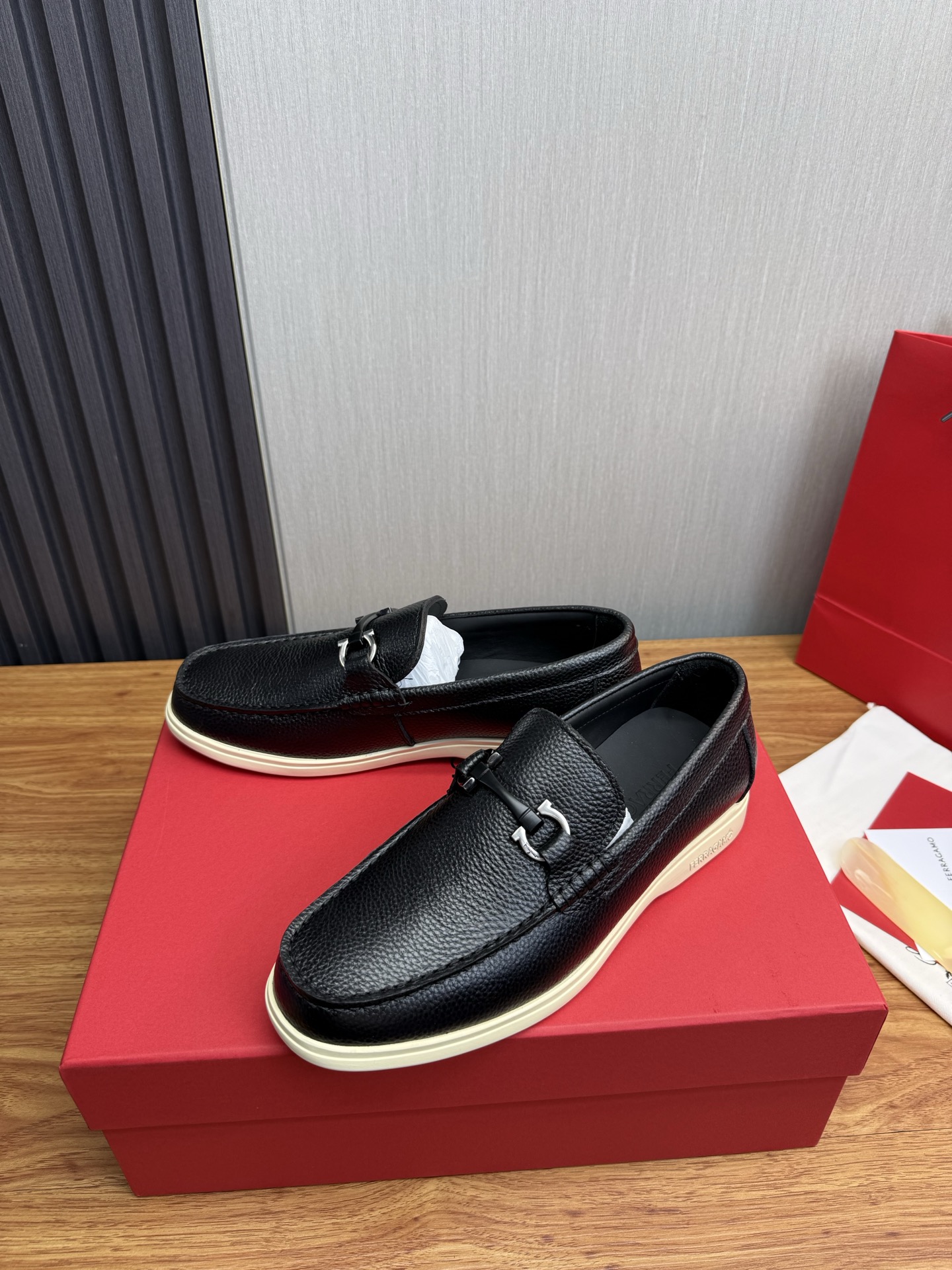 Ferragamo Style Leather Men's Shoes Men's Shoes Men's Shoes detail image 3 from source 783472