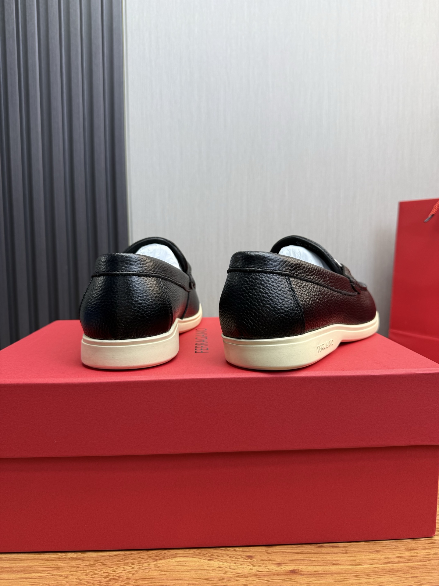 Ferragamo Style Leather Men's Shoes Men's Shoes Men's Shoes detail image 5 from source 783472