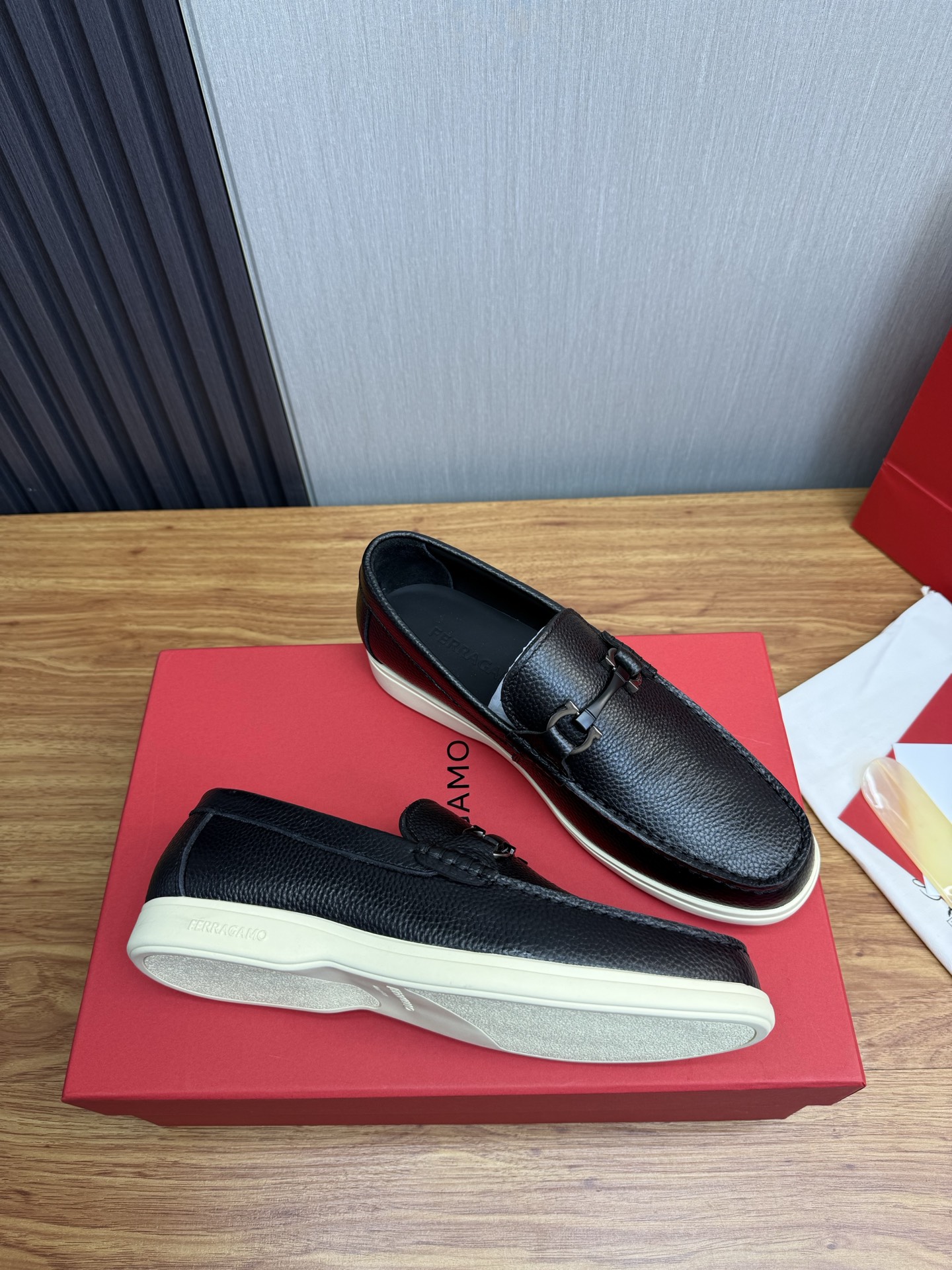 Ferragamo Style Leather Men's Shoes Men's Shoes Men's Shoes detail image 6 from source 783472