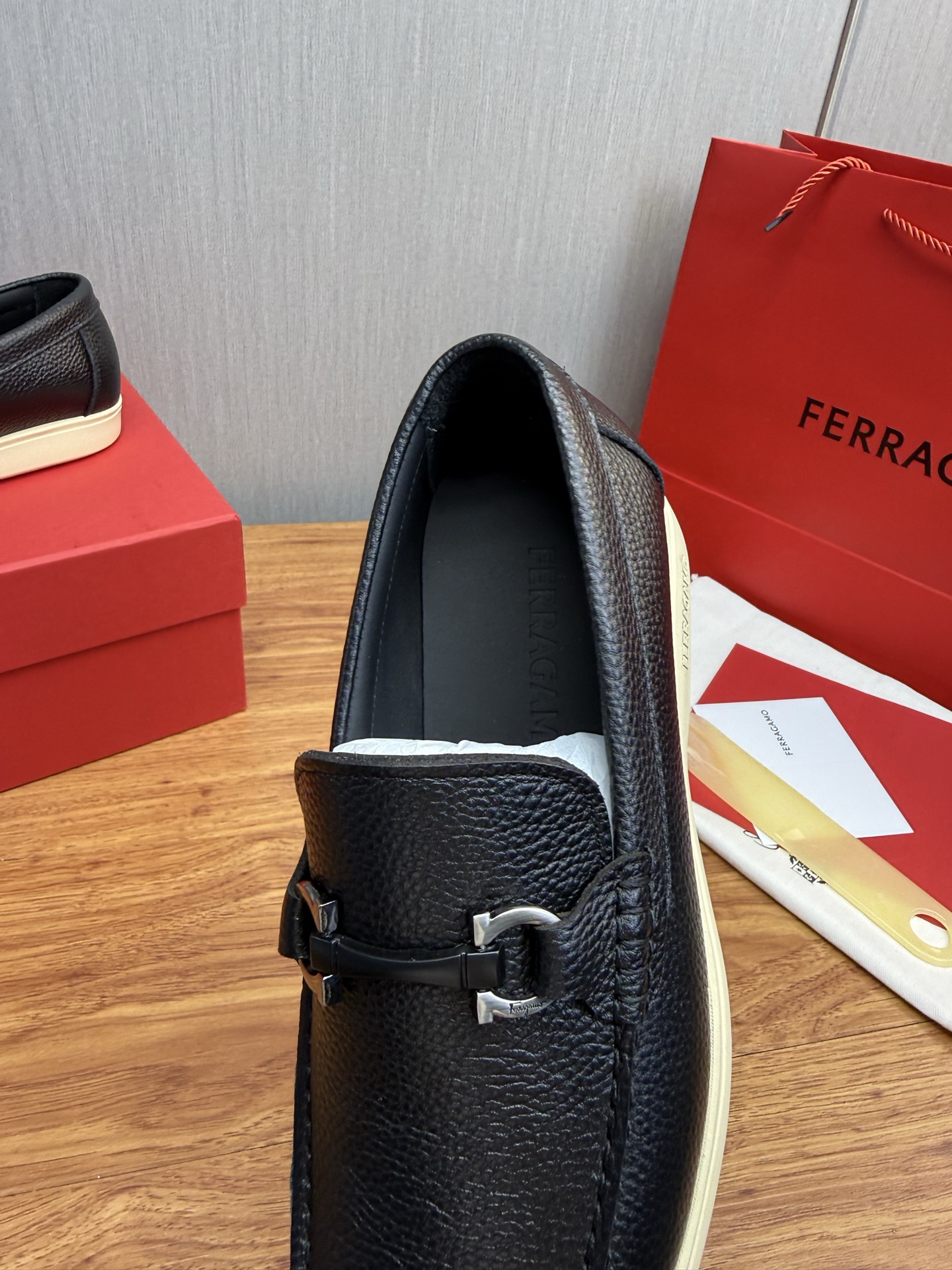 Ferragamo Style Leather Men's Shoes Men's Shoes Men's Shoes detail image 9 from source 783472