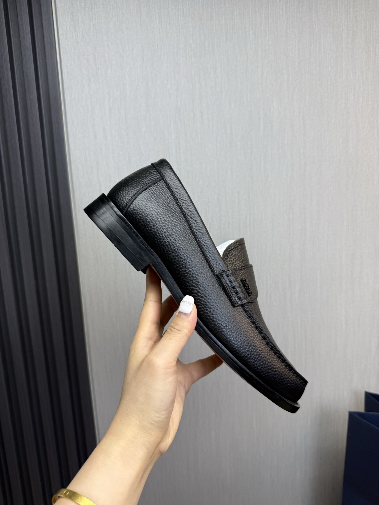 Dior Style Leather Men's Shoes style reference detail image 7 from source 782388