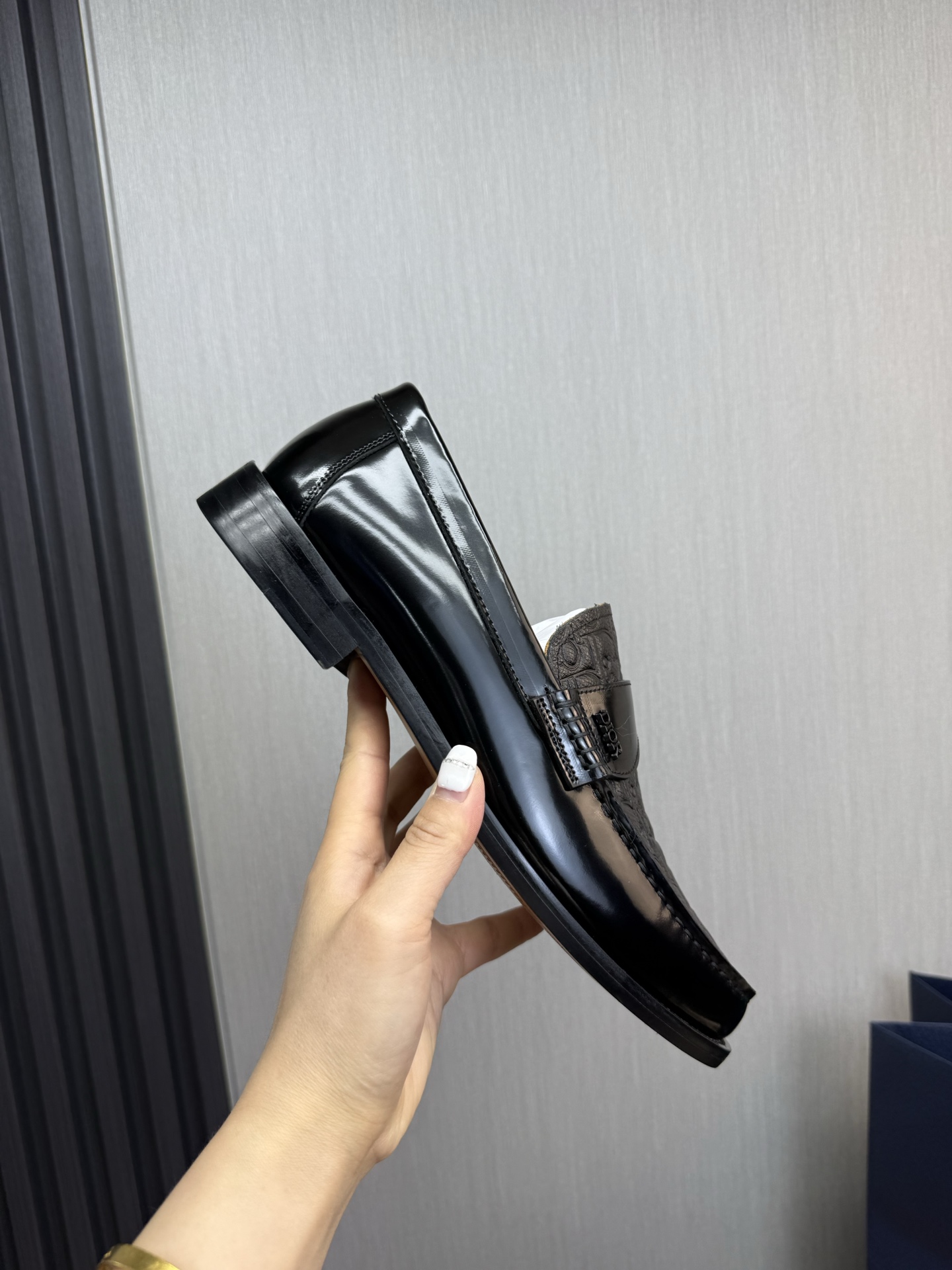 Dior Style Leather Men's Shoes style reference detail image 7 from source 782389