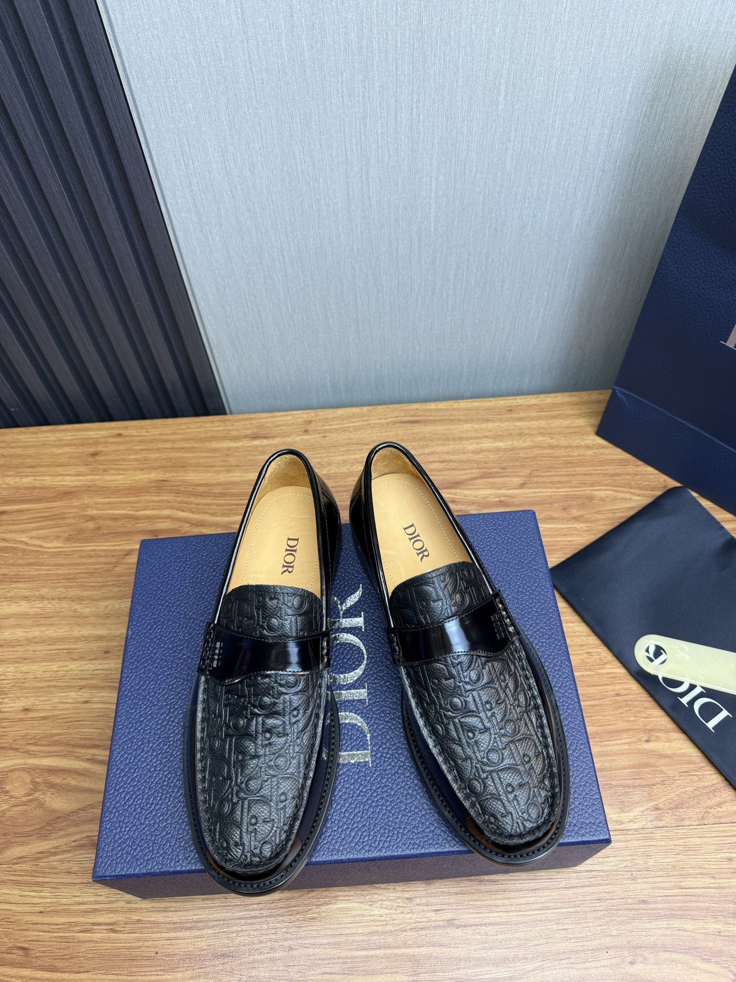Dior Style Leather Men's Shoes Lookbook Reference image 2