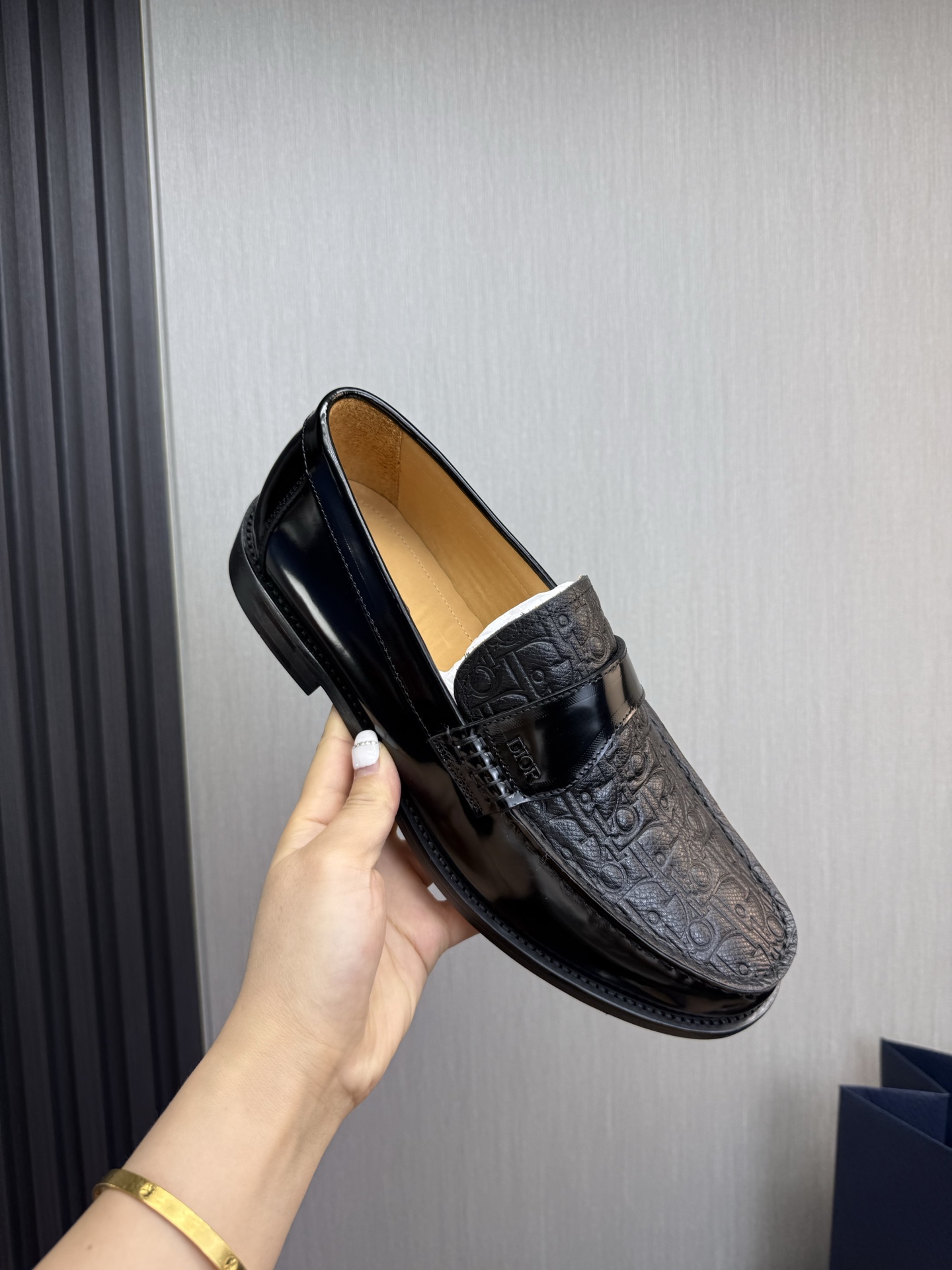 Dior Style Leather Men's Shoes style reference detail image 8 from source 782389