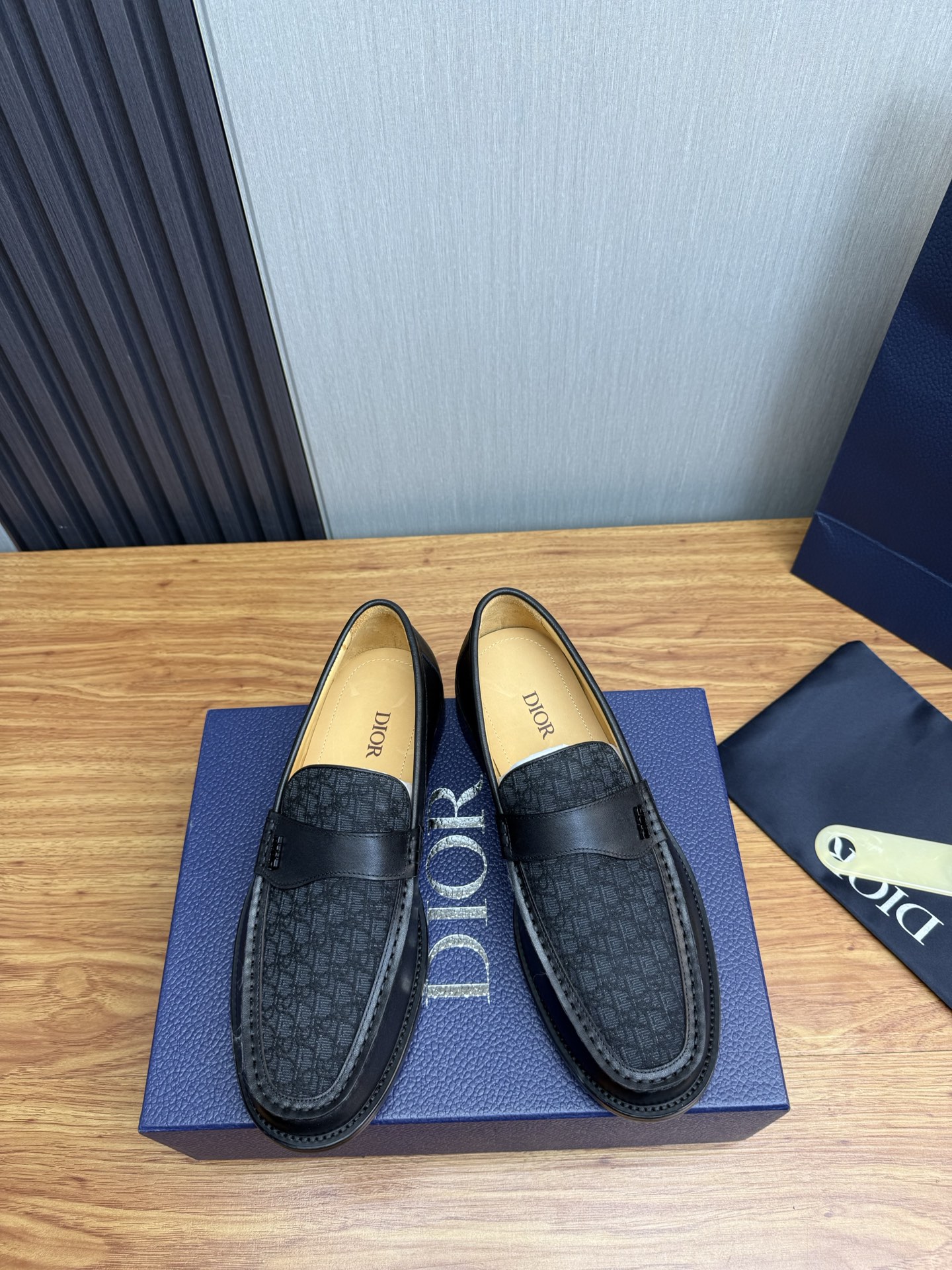 Dior Style Leather Men's Shoes Lookbook Reference image 2