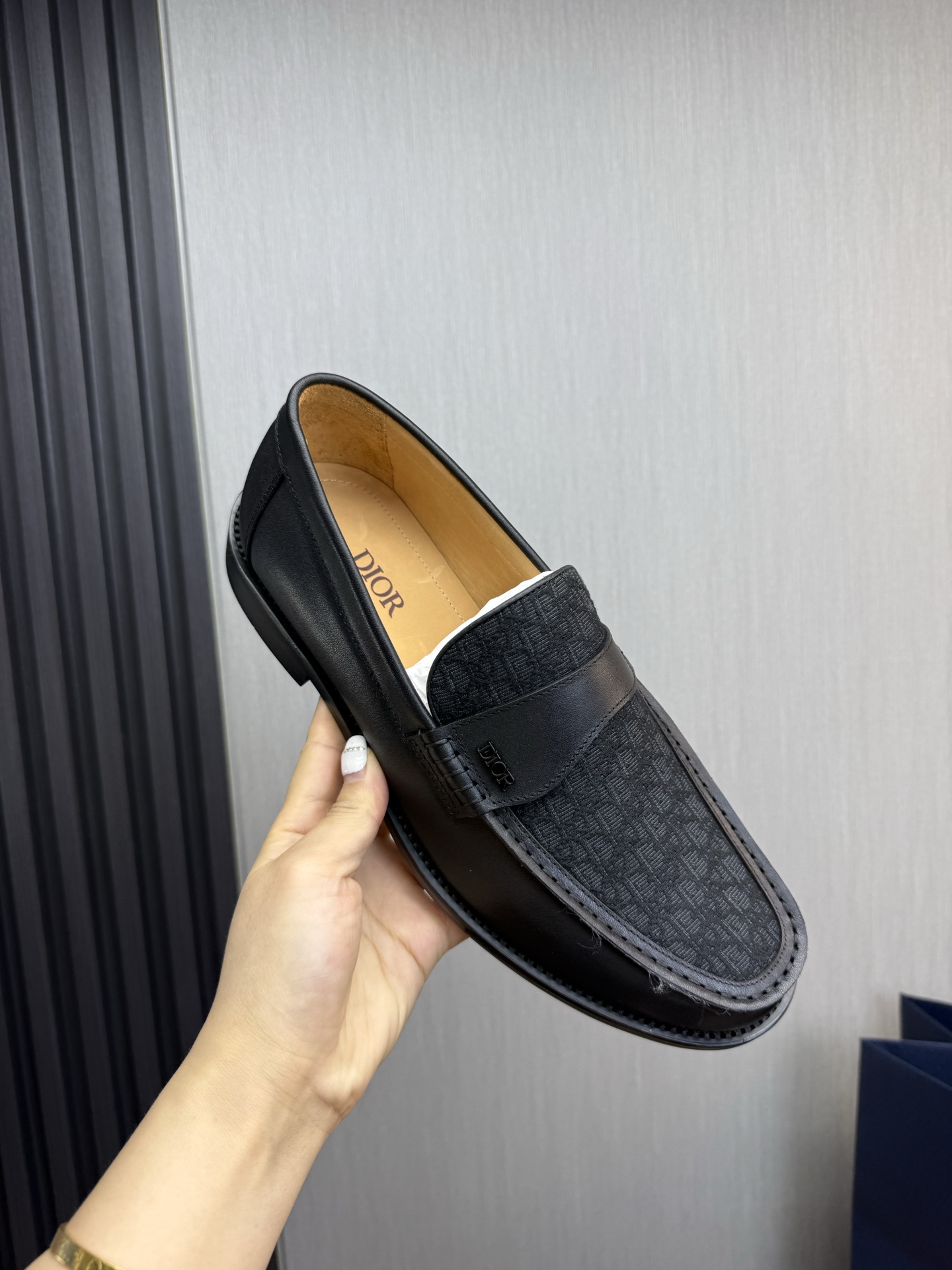 Dior Style Leather Men's Shoes style reference detail image 8 from source 782390