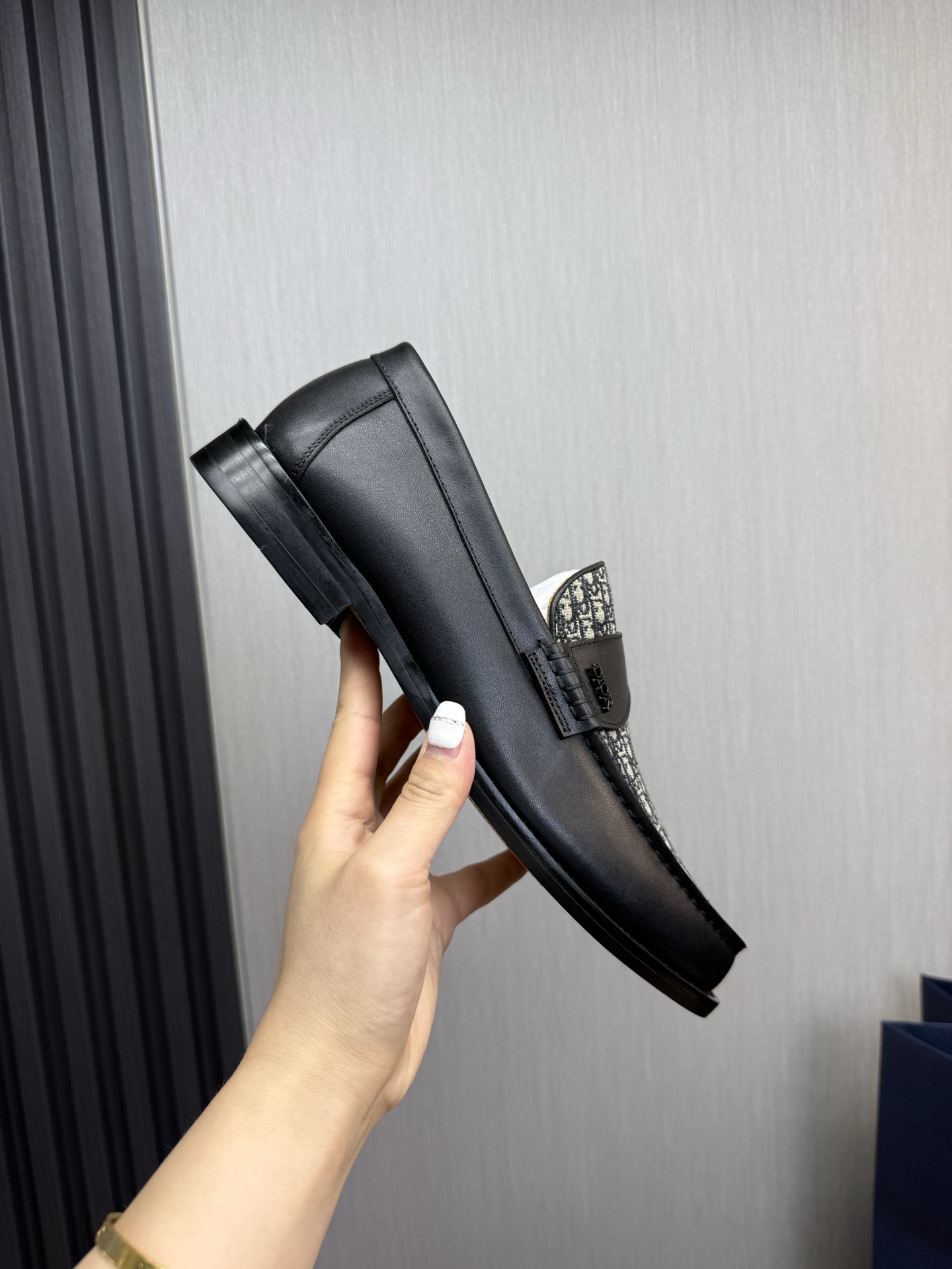 Dior Style Leather Men's Shoes style reference detail image 7 from source 782391