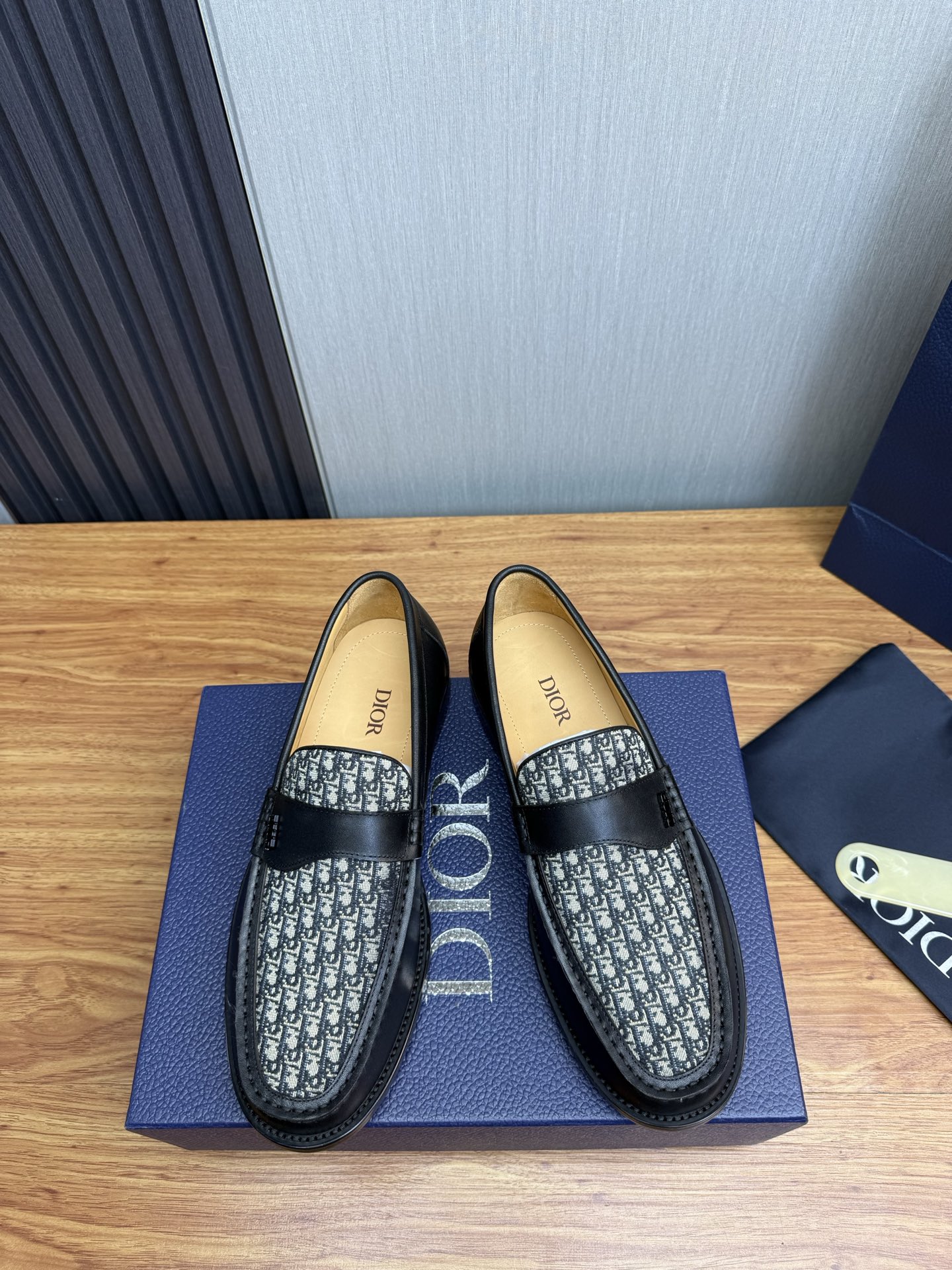 Dior Style Leather Men's Shoes Lookbook Reference image 2