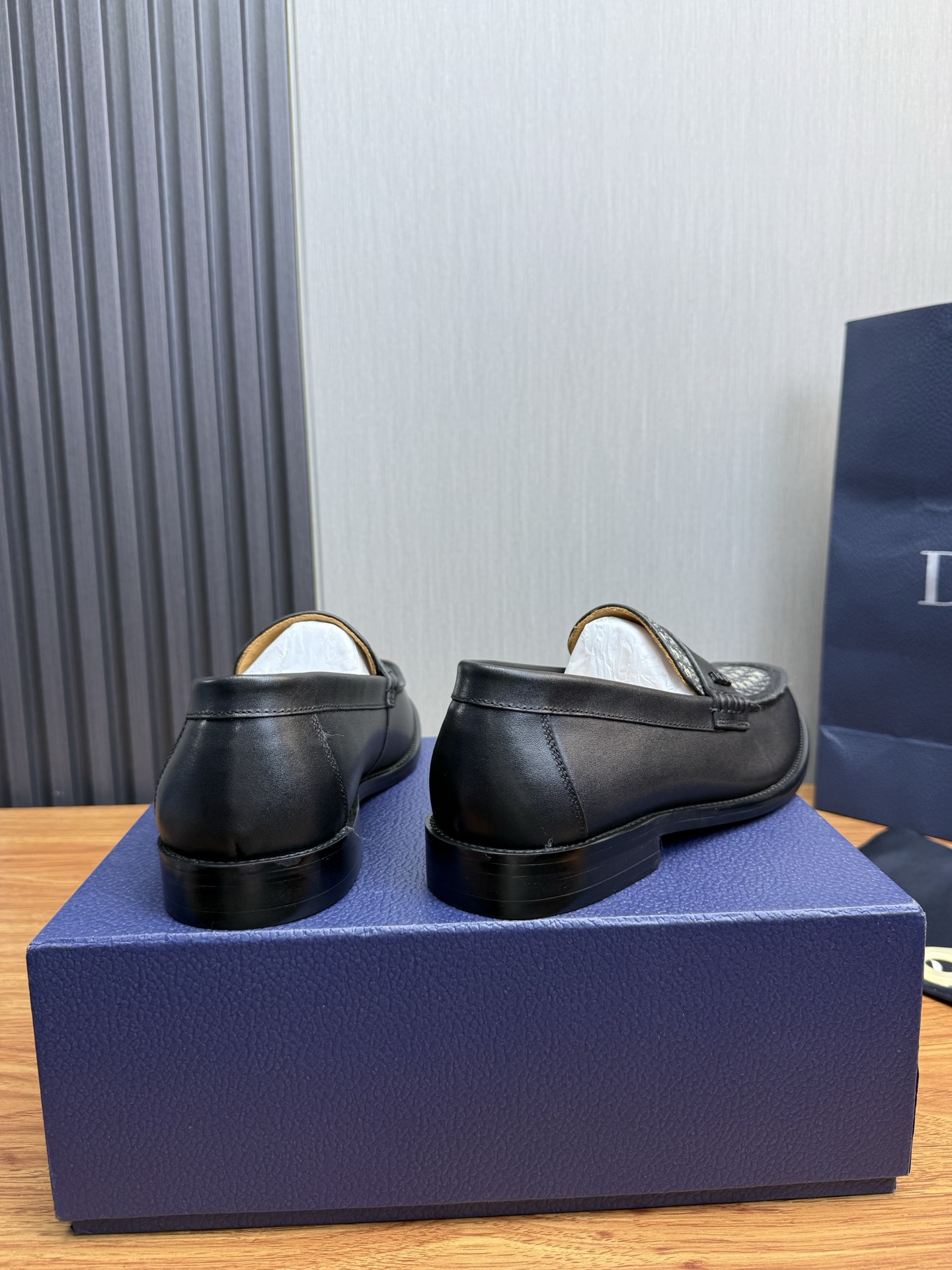 Dior Style Leather Men's Shoes style reference detail image 5 from source 782391