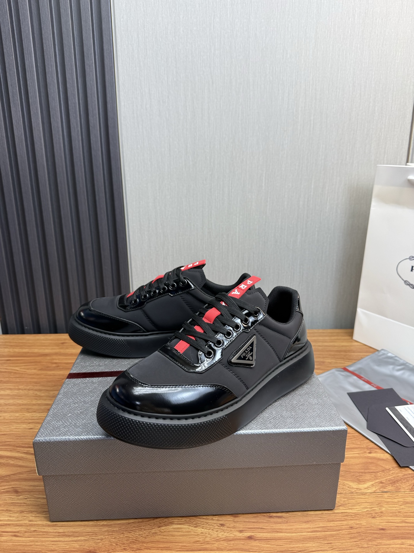 Prada Style Leather Men's Shoes style reference detail image 3 from source 782046